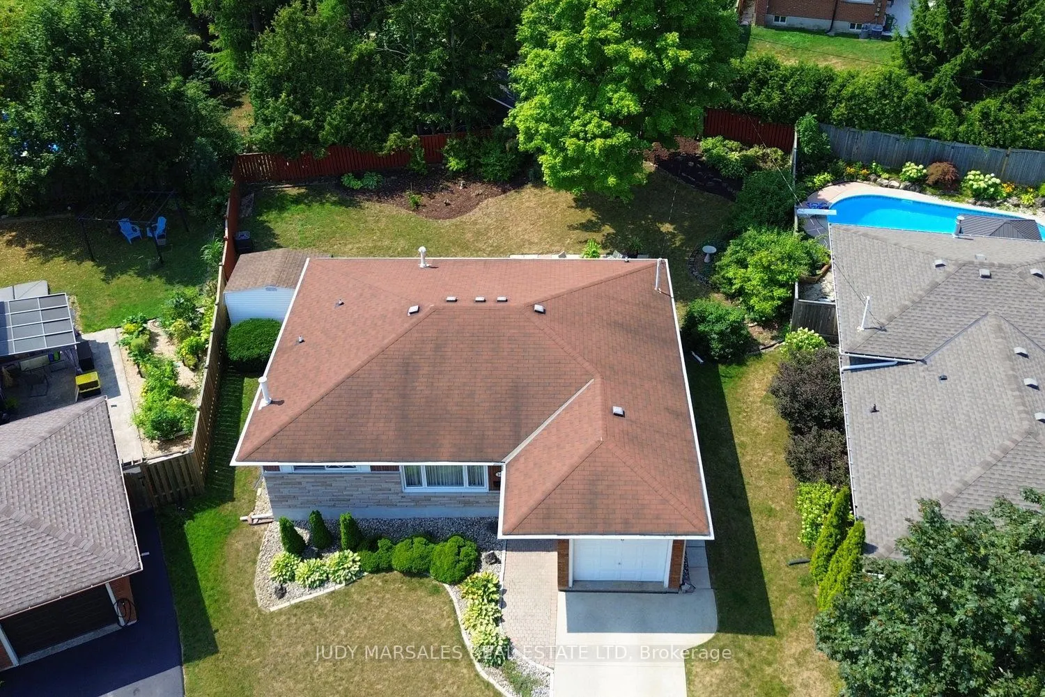 14 Hilltop Place