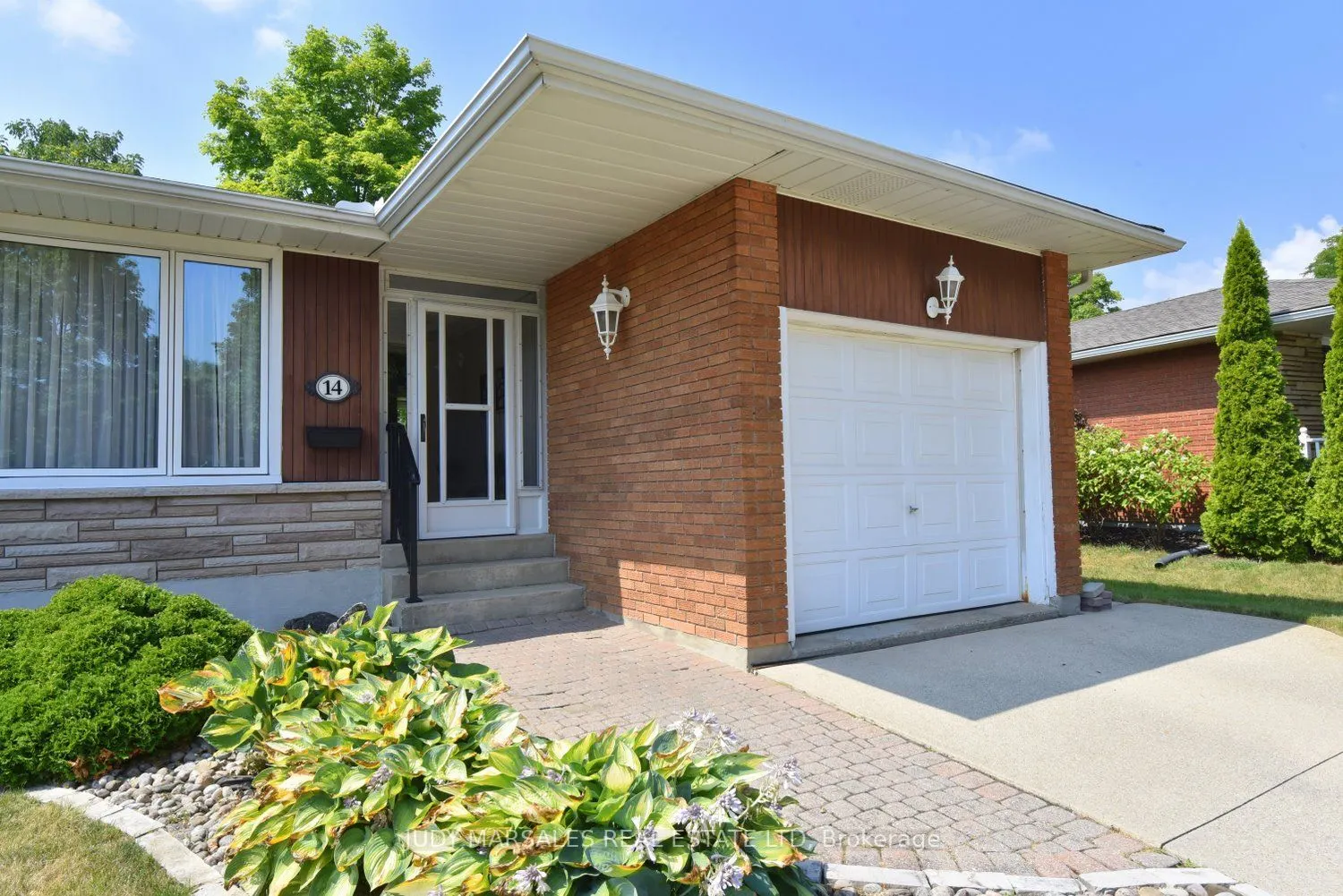 14 Hilltop Place
