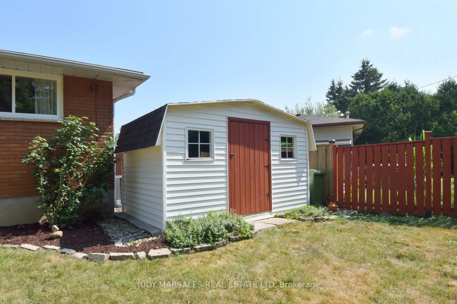 14 Hilltop Place