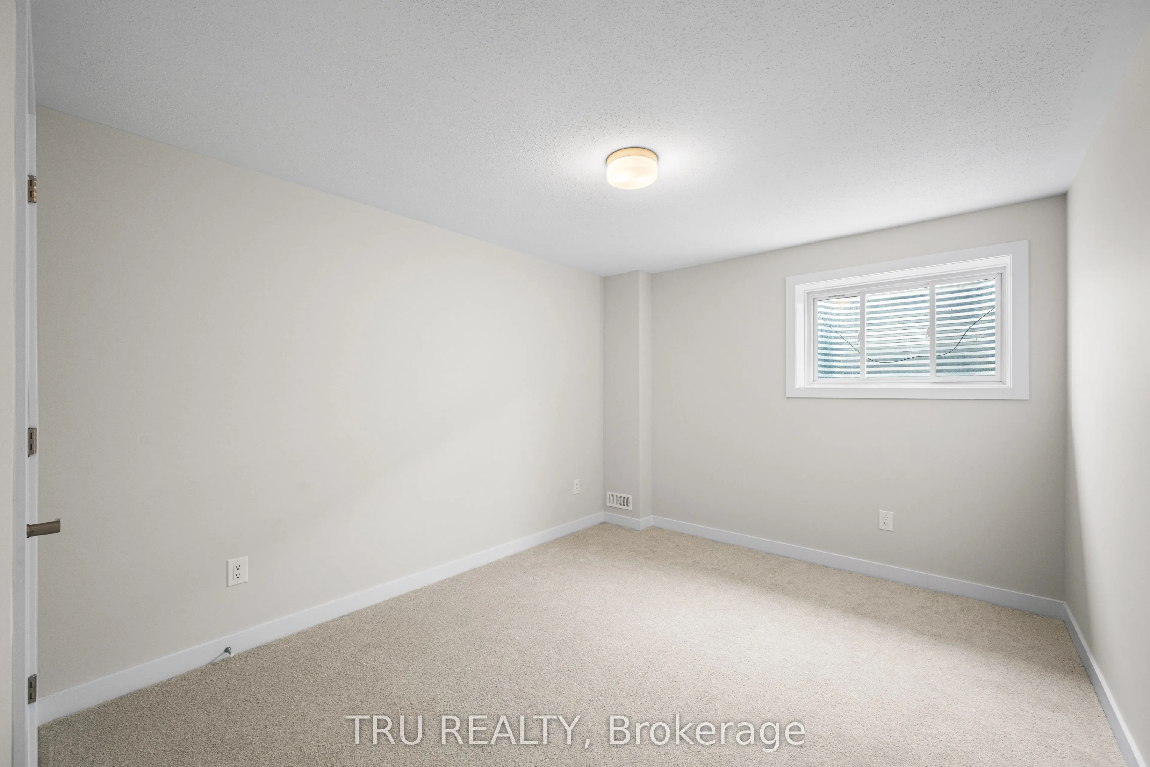 947 Seagrave Lane
