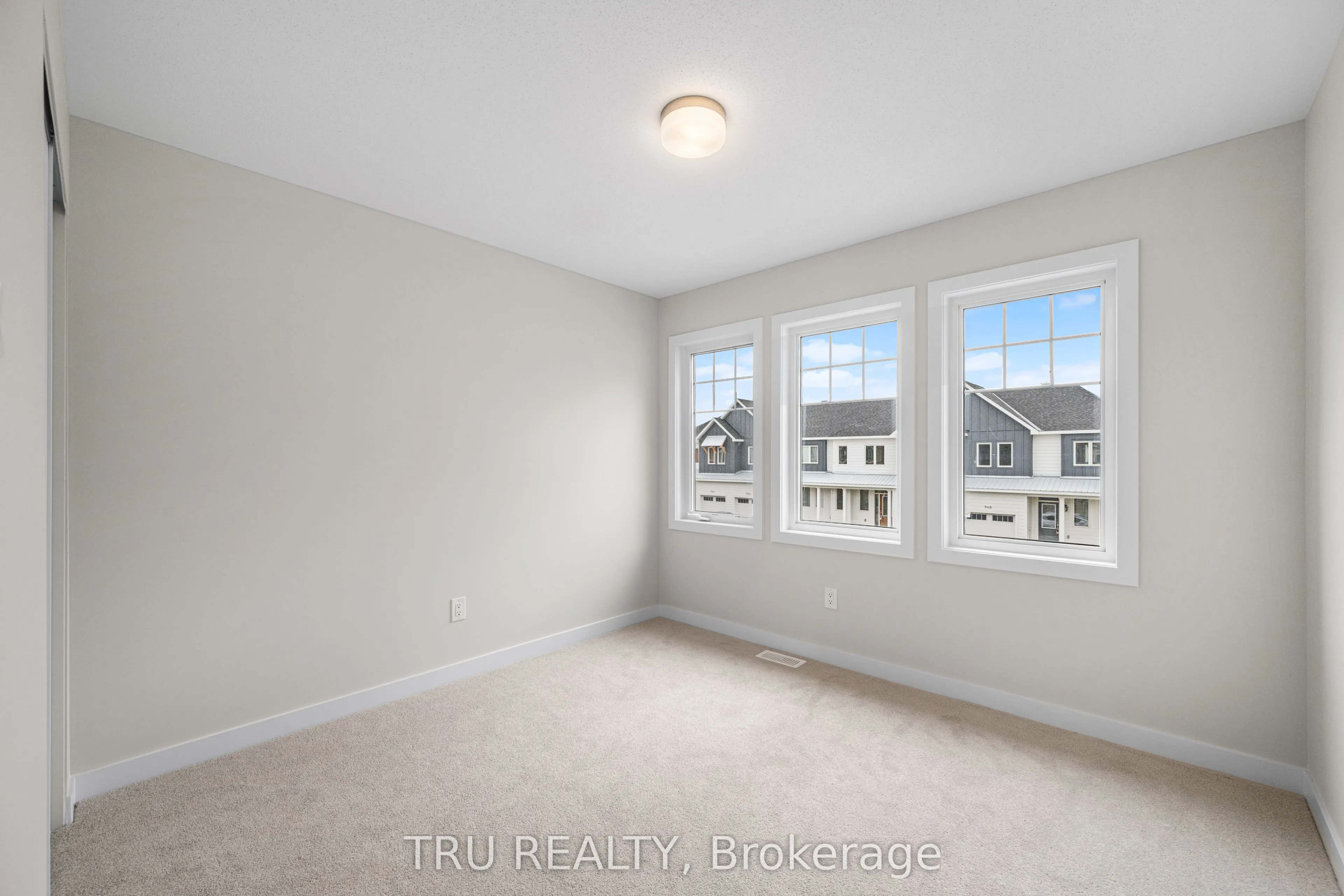 947 Seagrave Lane