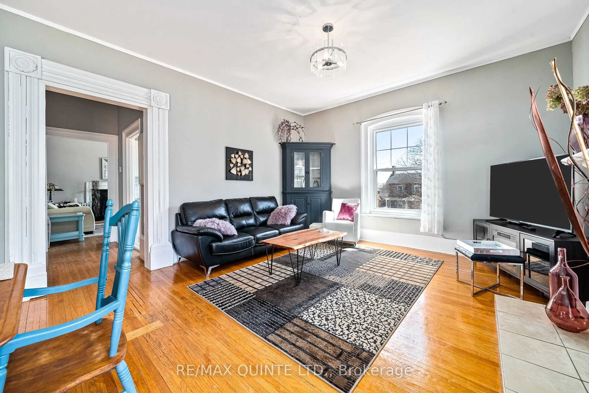 156 Bridge Street E