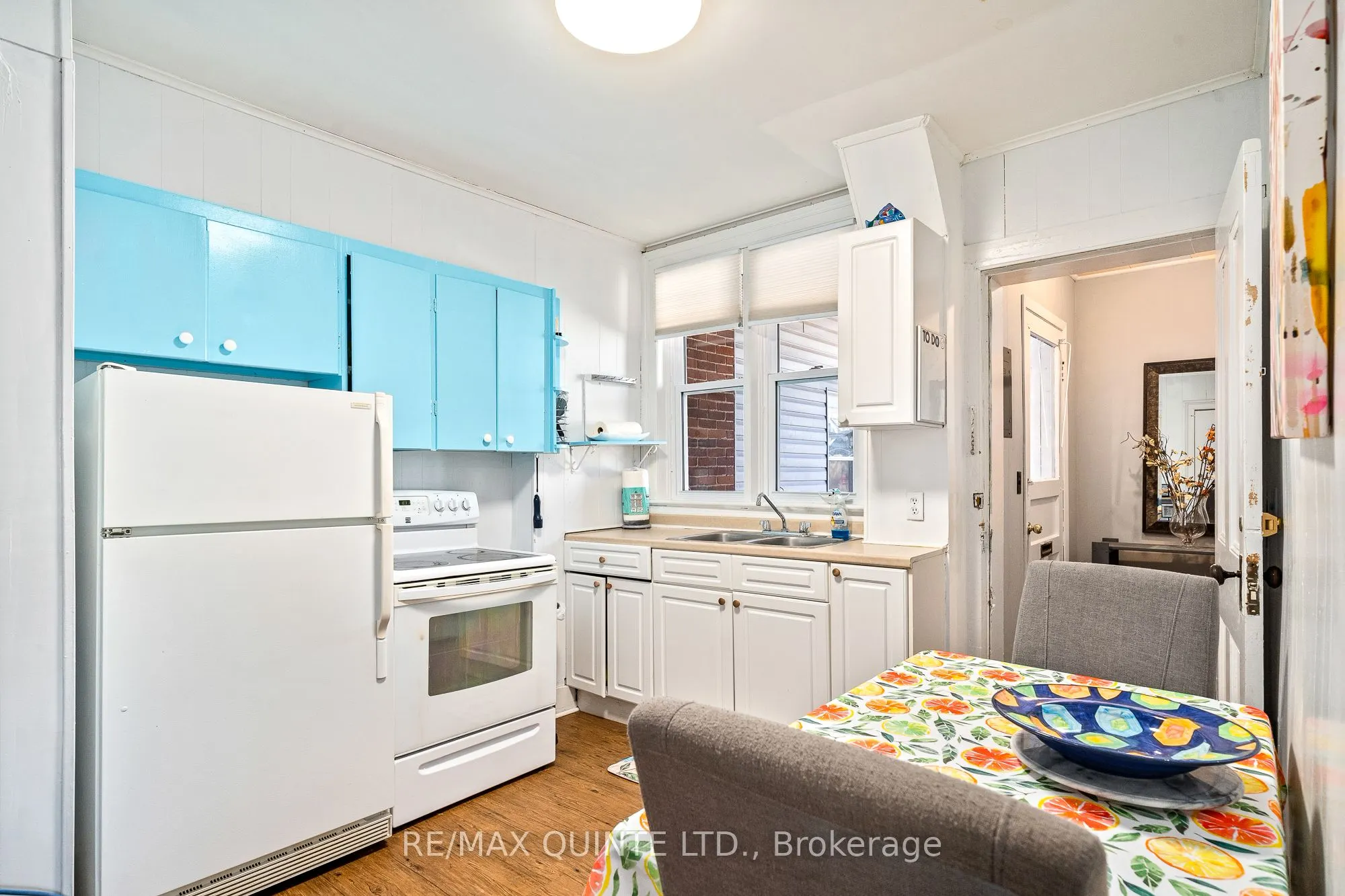 156 Bridge Street E