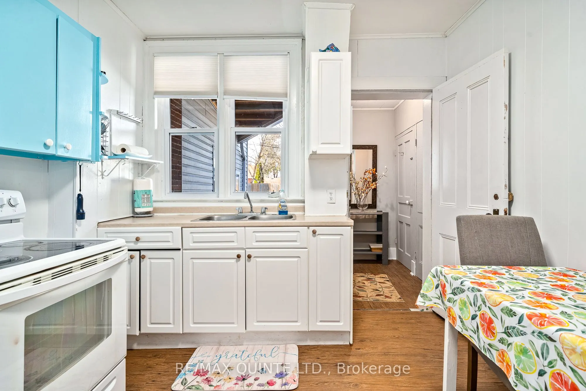 156 Bridge Street E