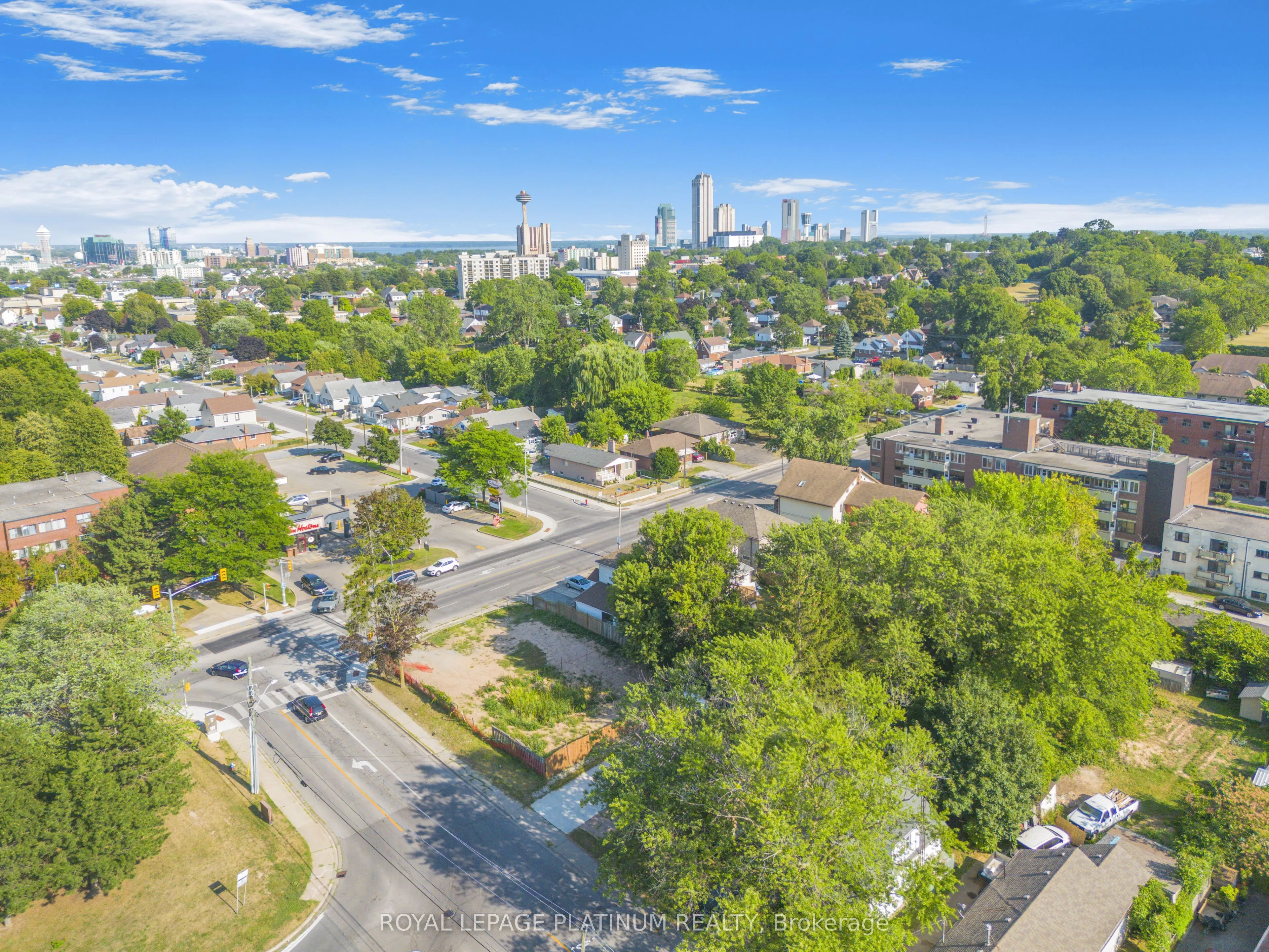 5475 Drummond Road
