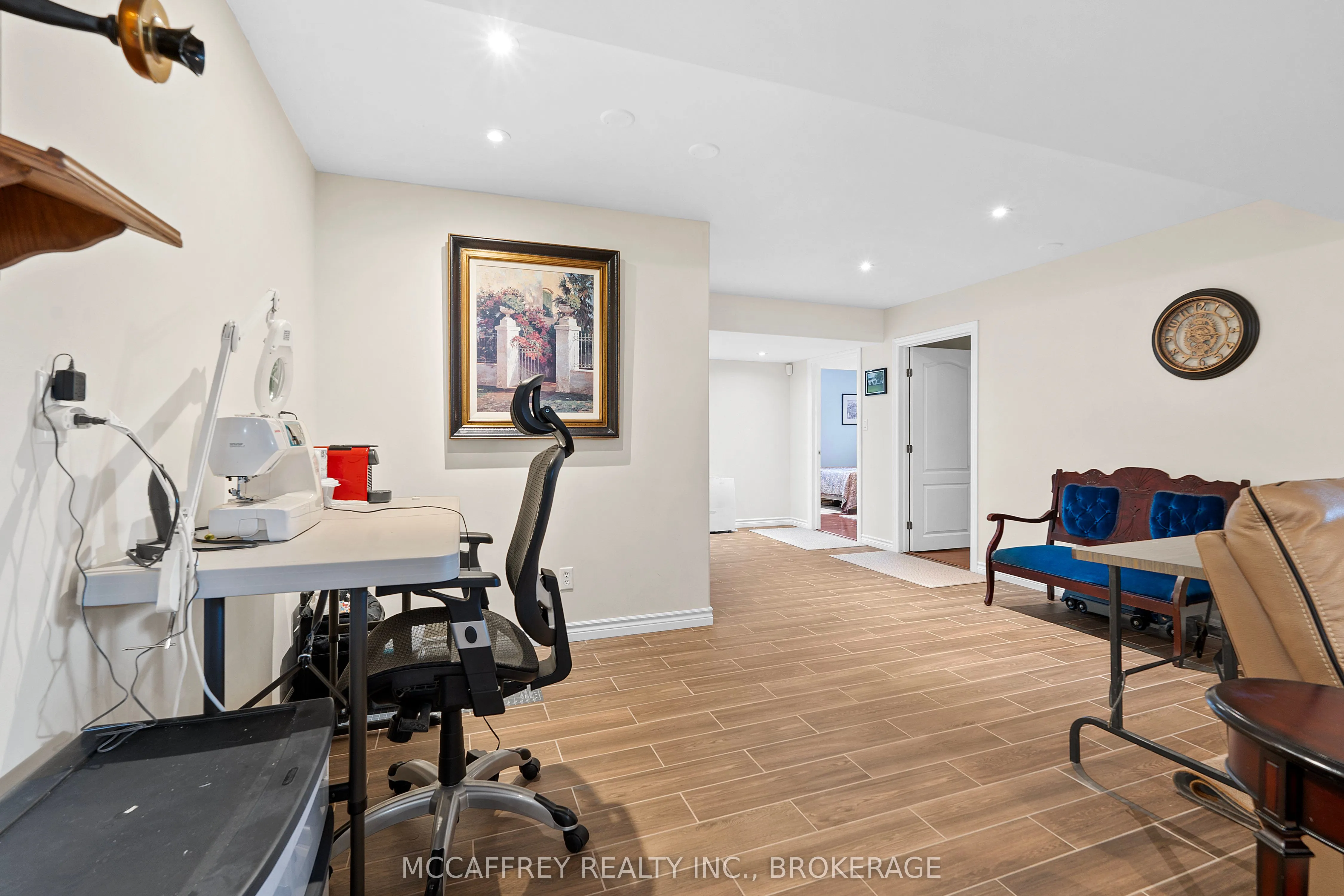 27 Ashwood Crescent