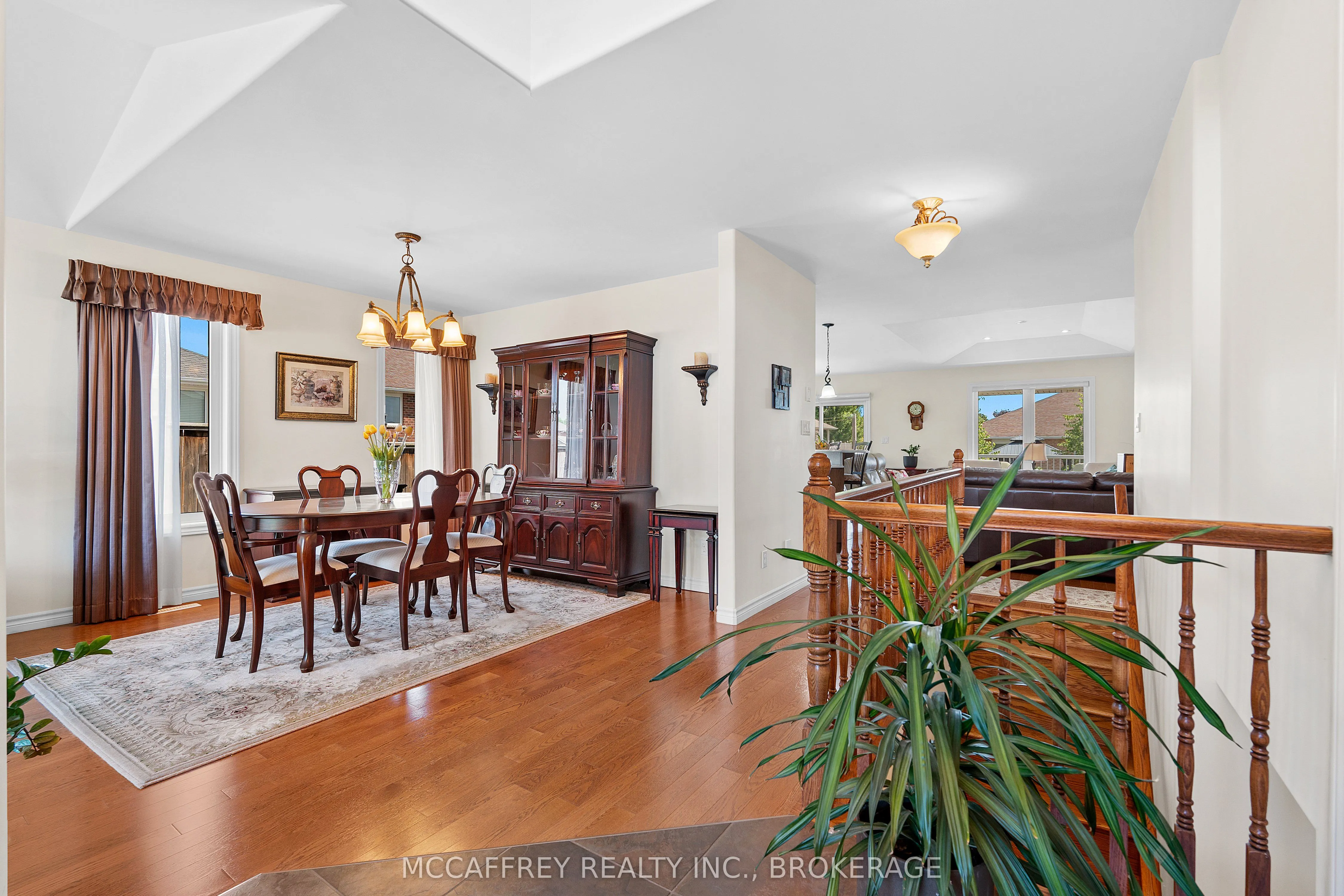 27 Ashwood Crescent
