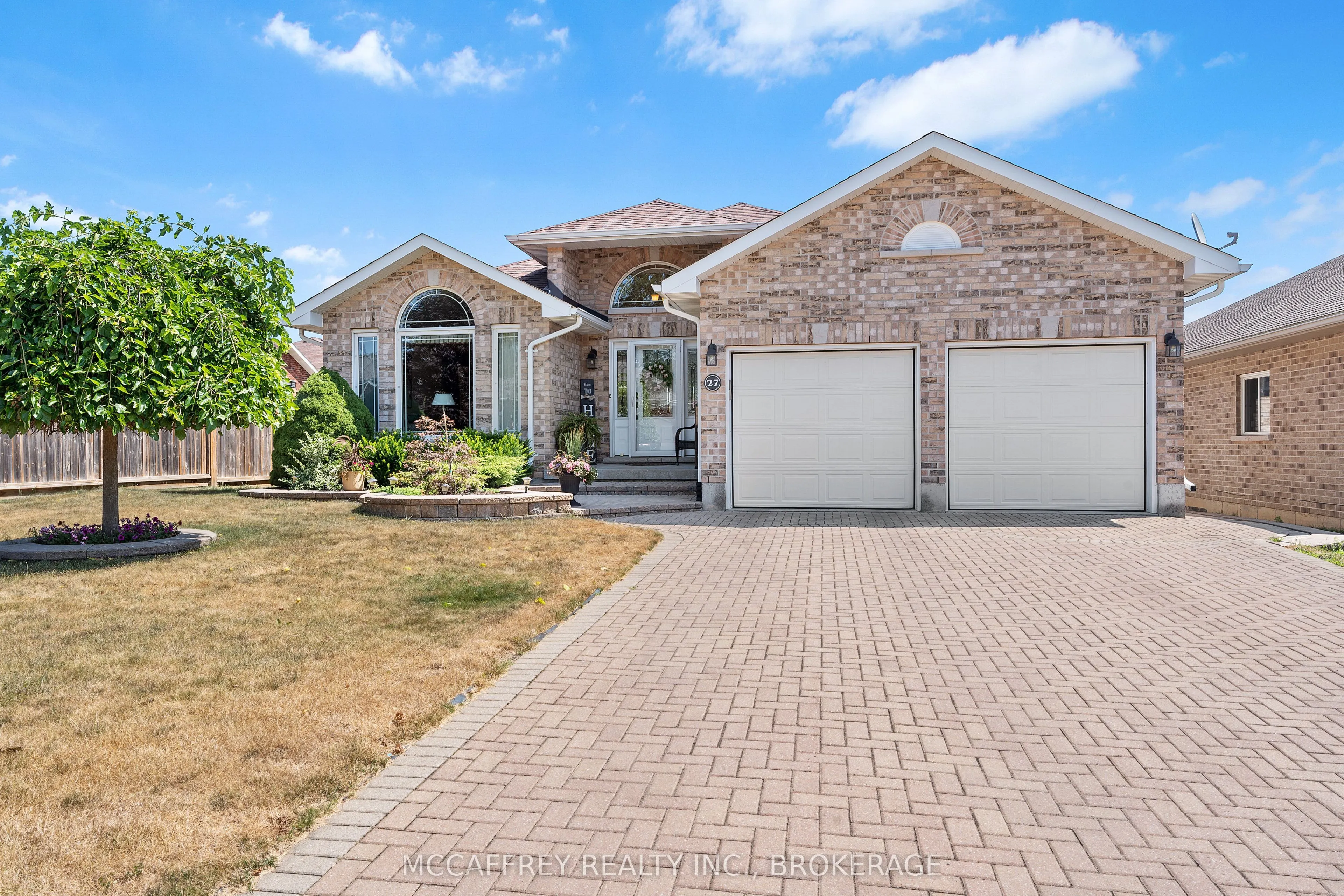27 Ashwood Crescent