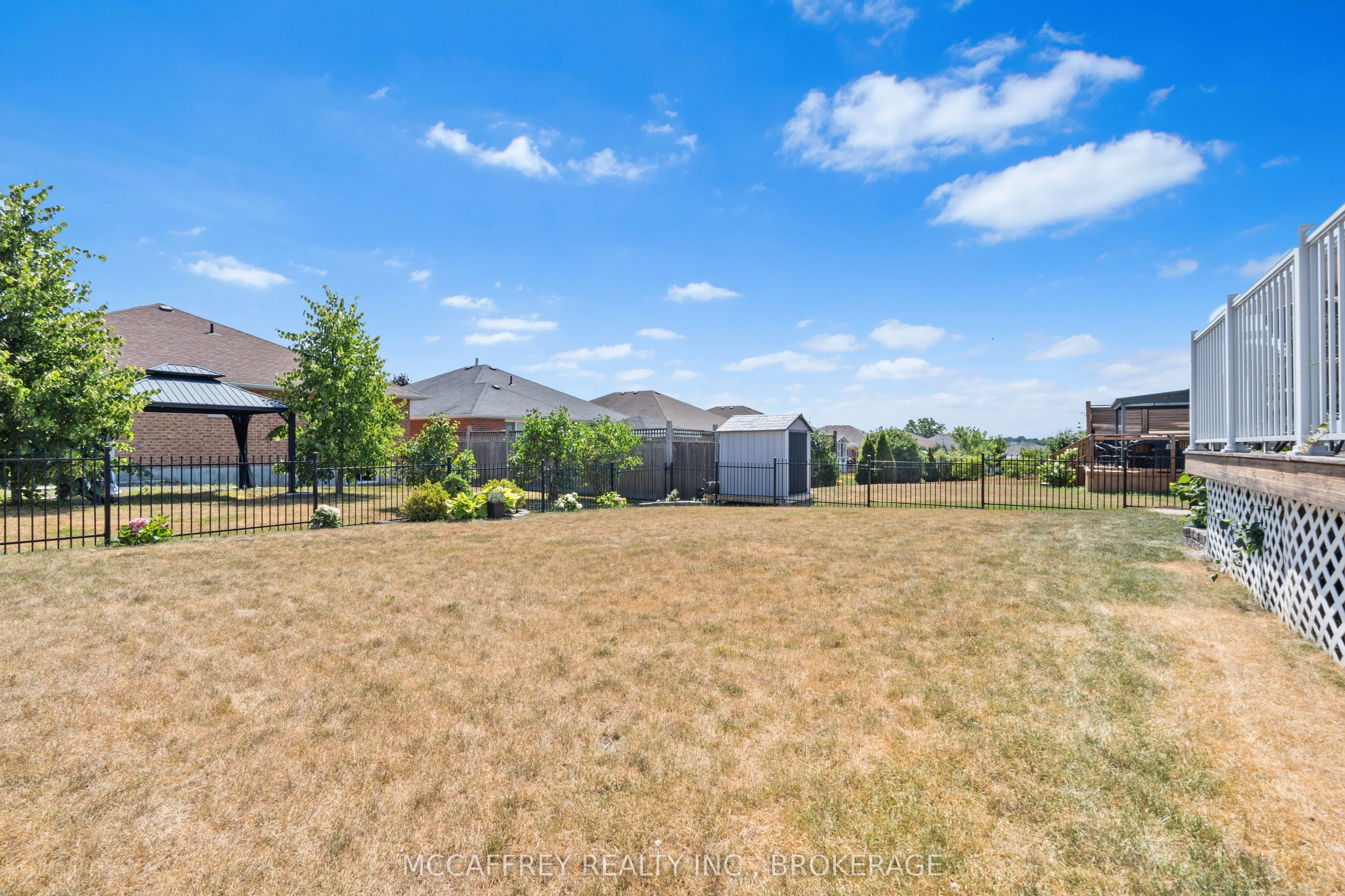 27 Ashwood Crescent