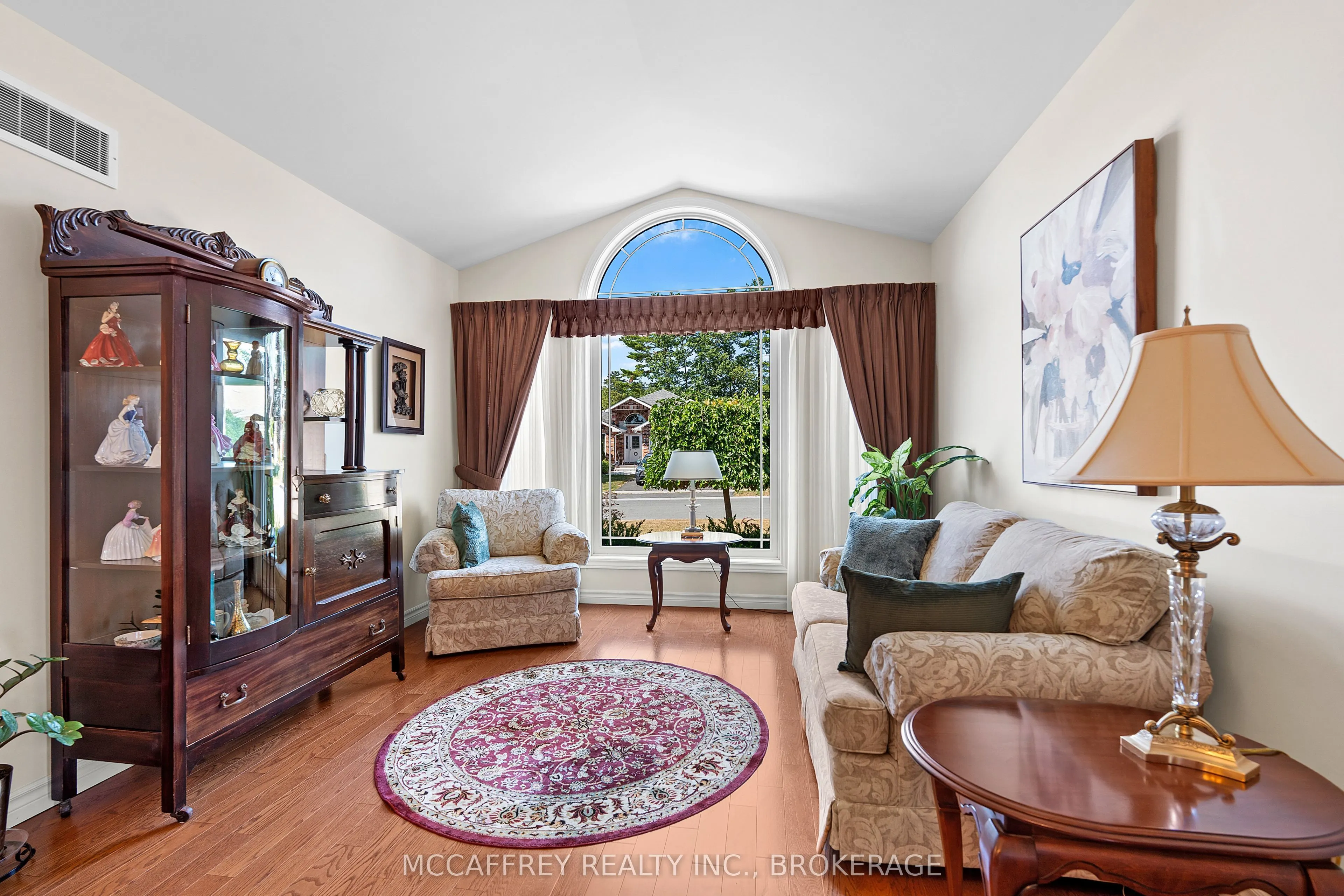 27 Ashwood Crescent