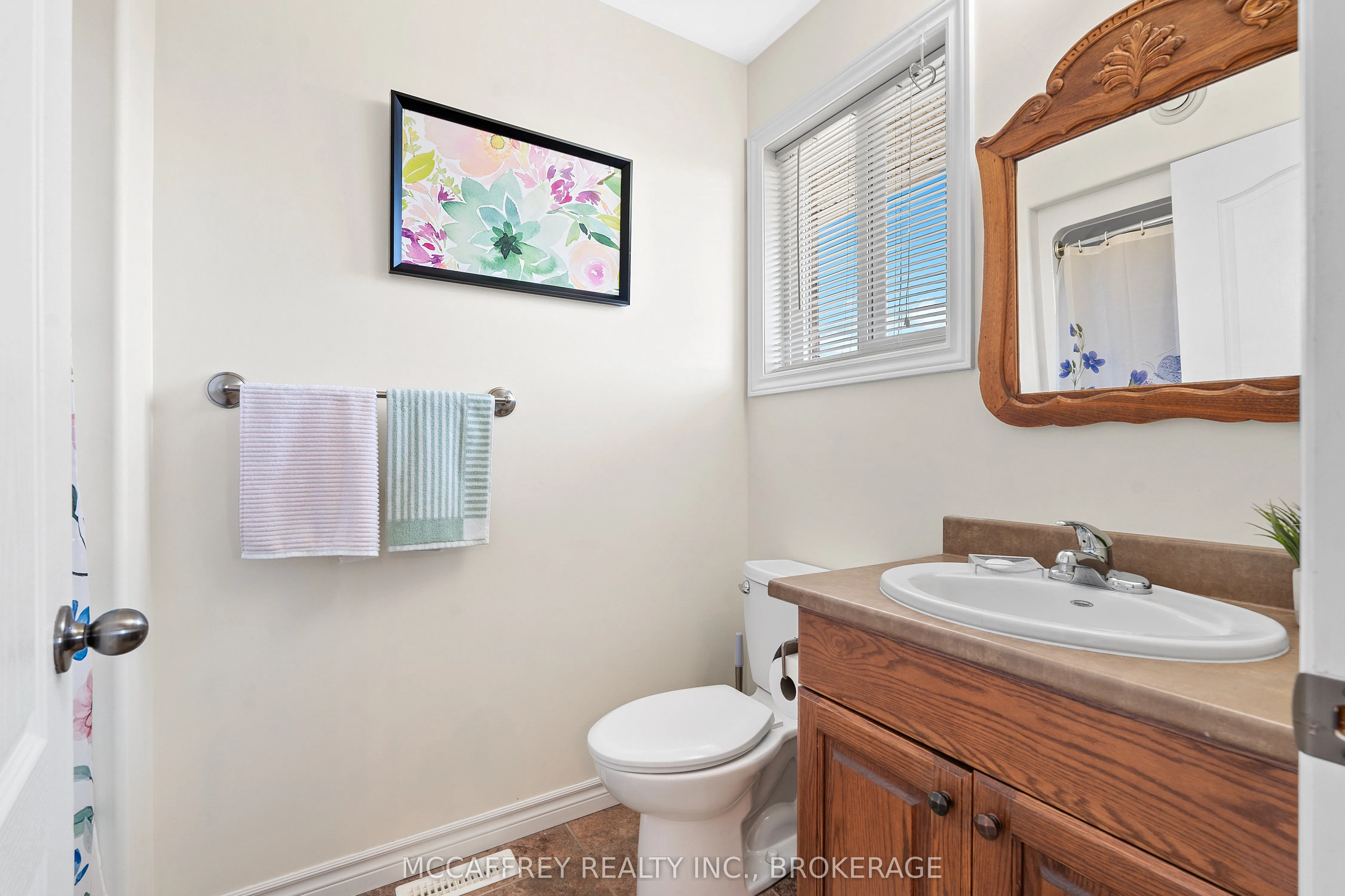 27 Ashwood Crescent
