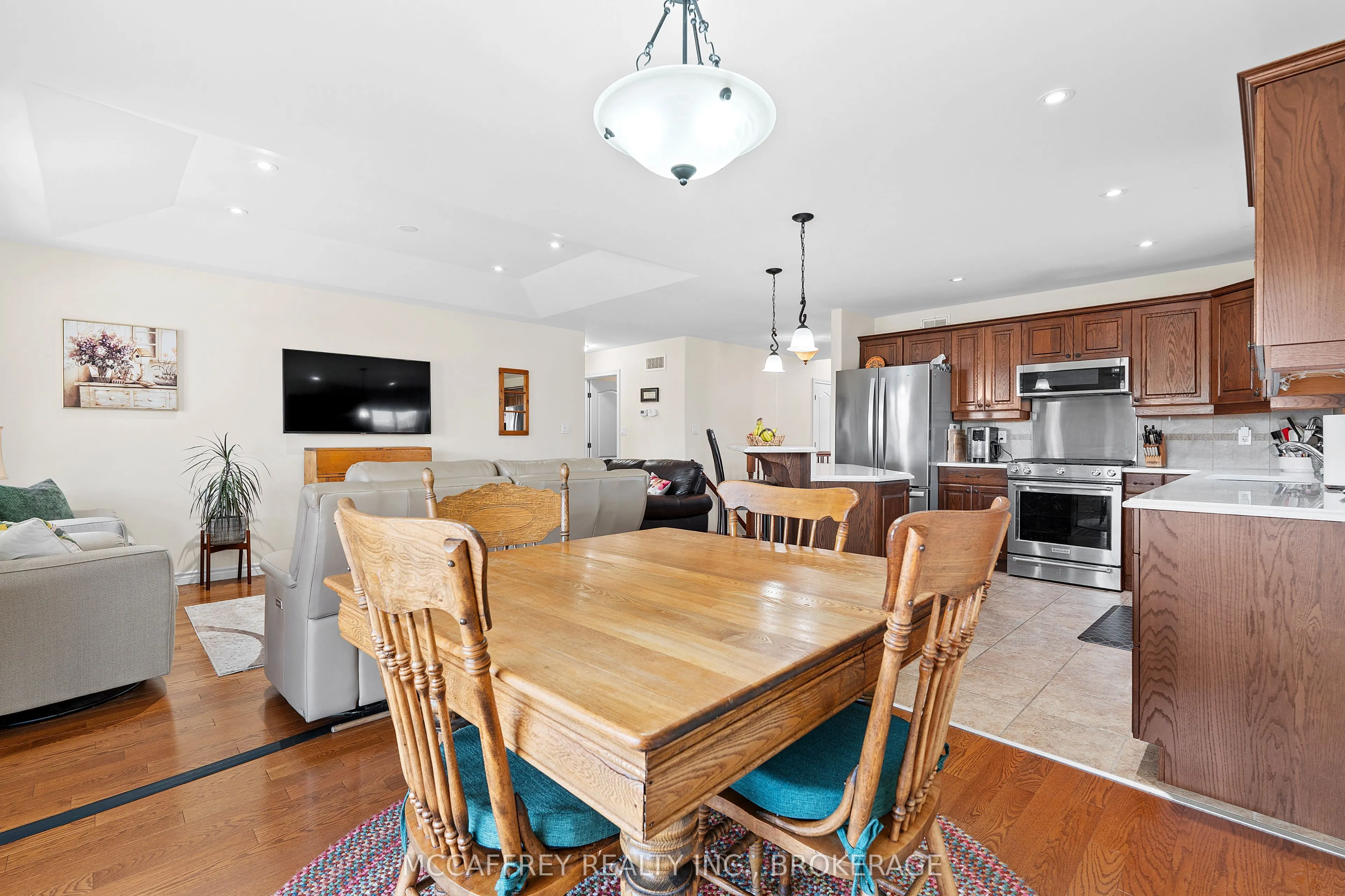 27 Ashwood Crescent