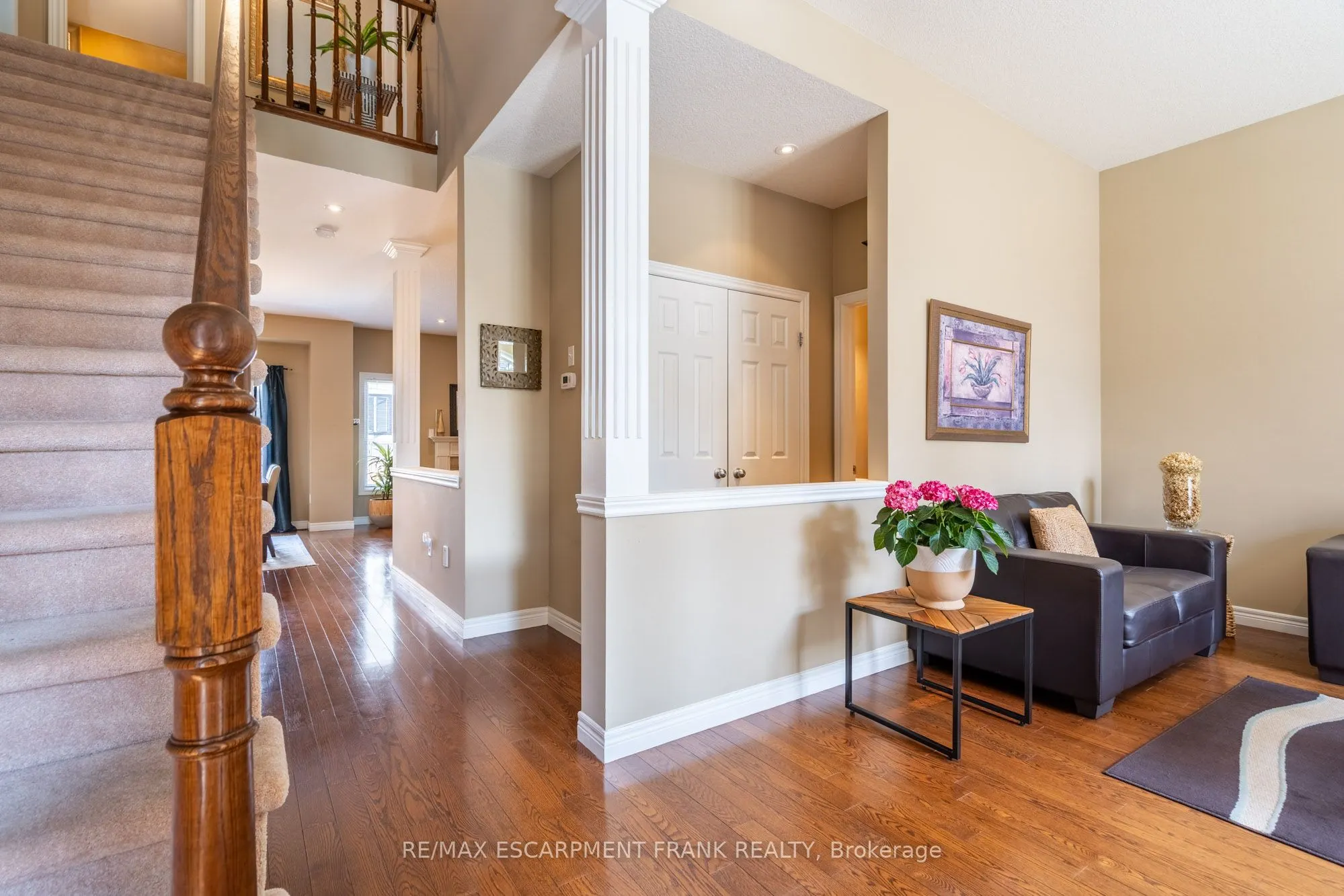 195 WILSON Street W, #6