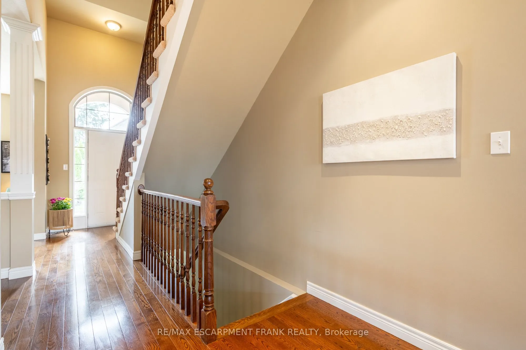 195 WILSON Street W, #6