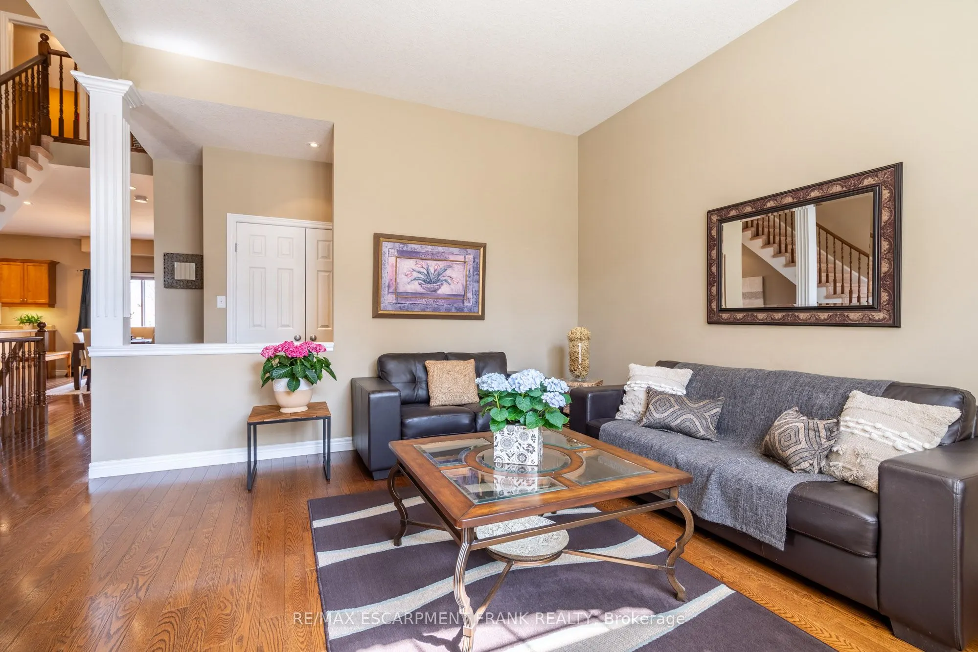 195 WILSON Street W, #6