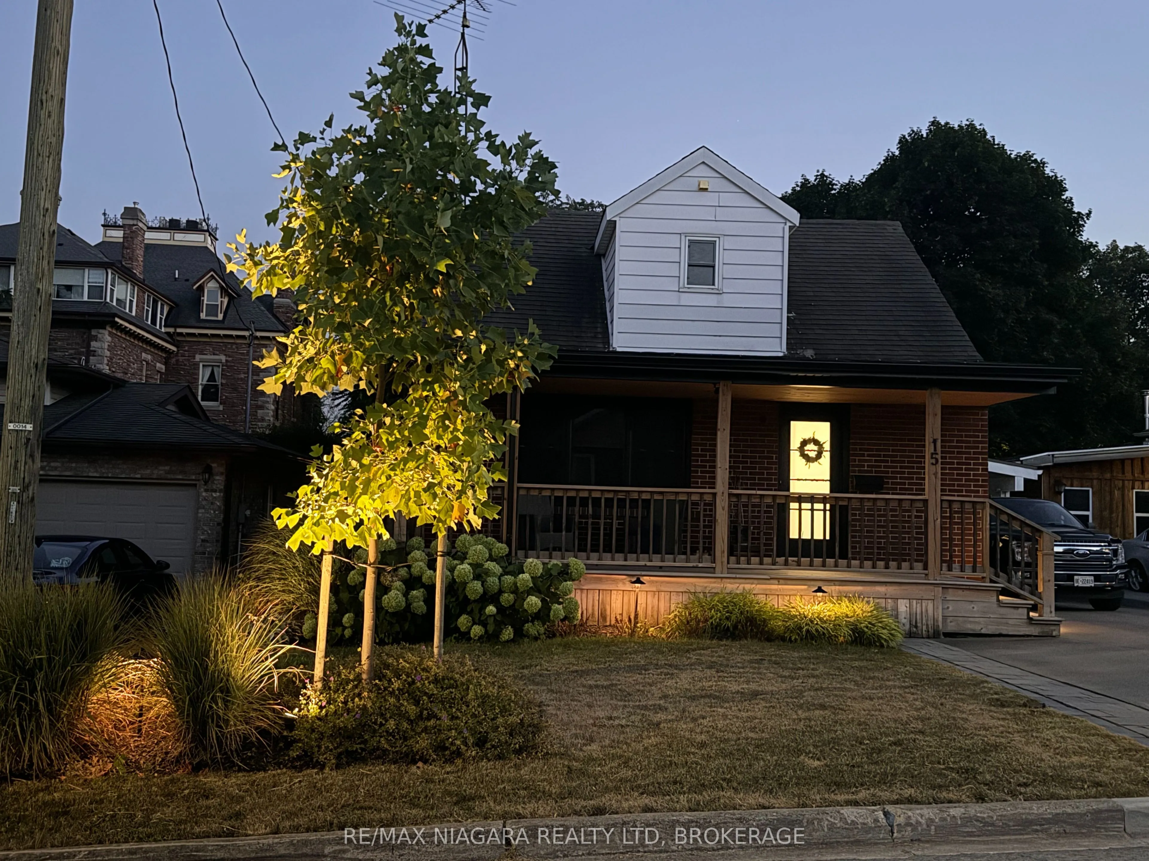 15 Conlon Crescent