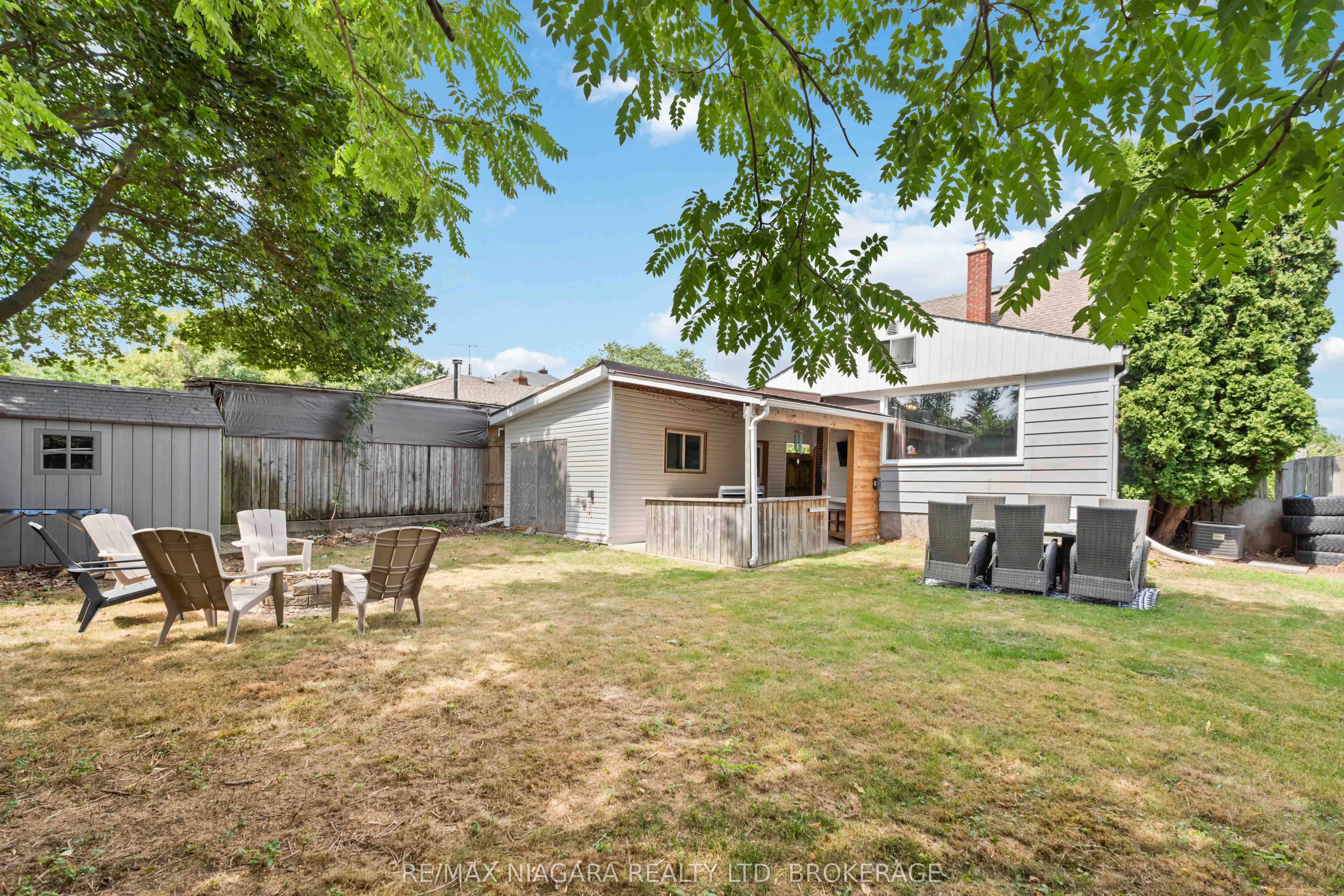15 Conlon Crescent