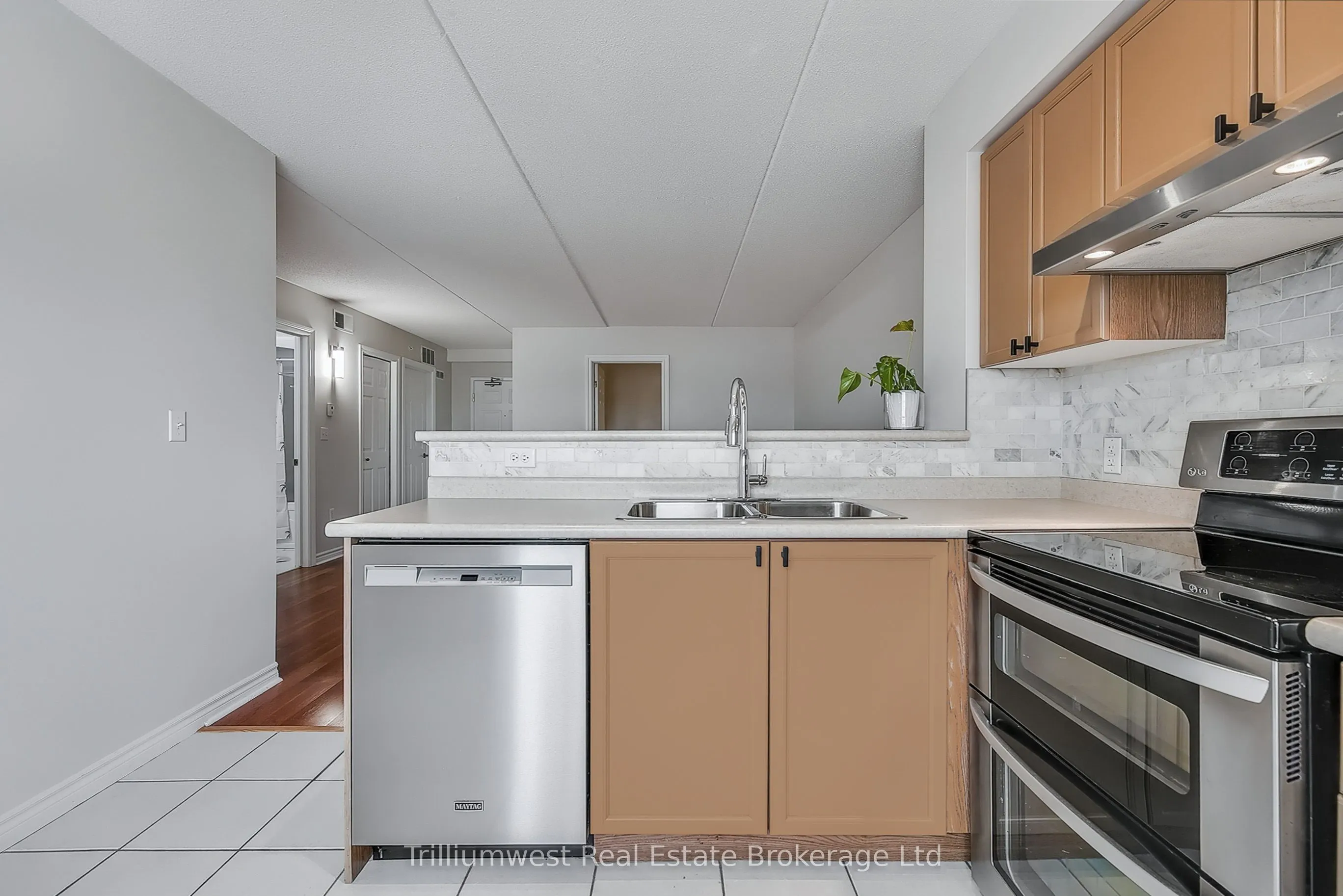 415 Grange Road, #310