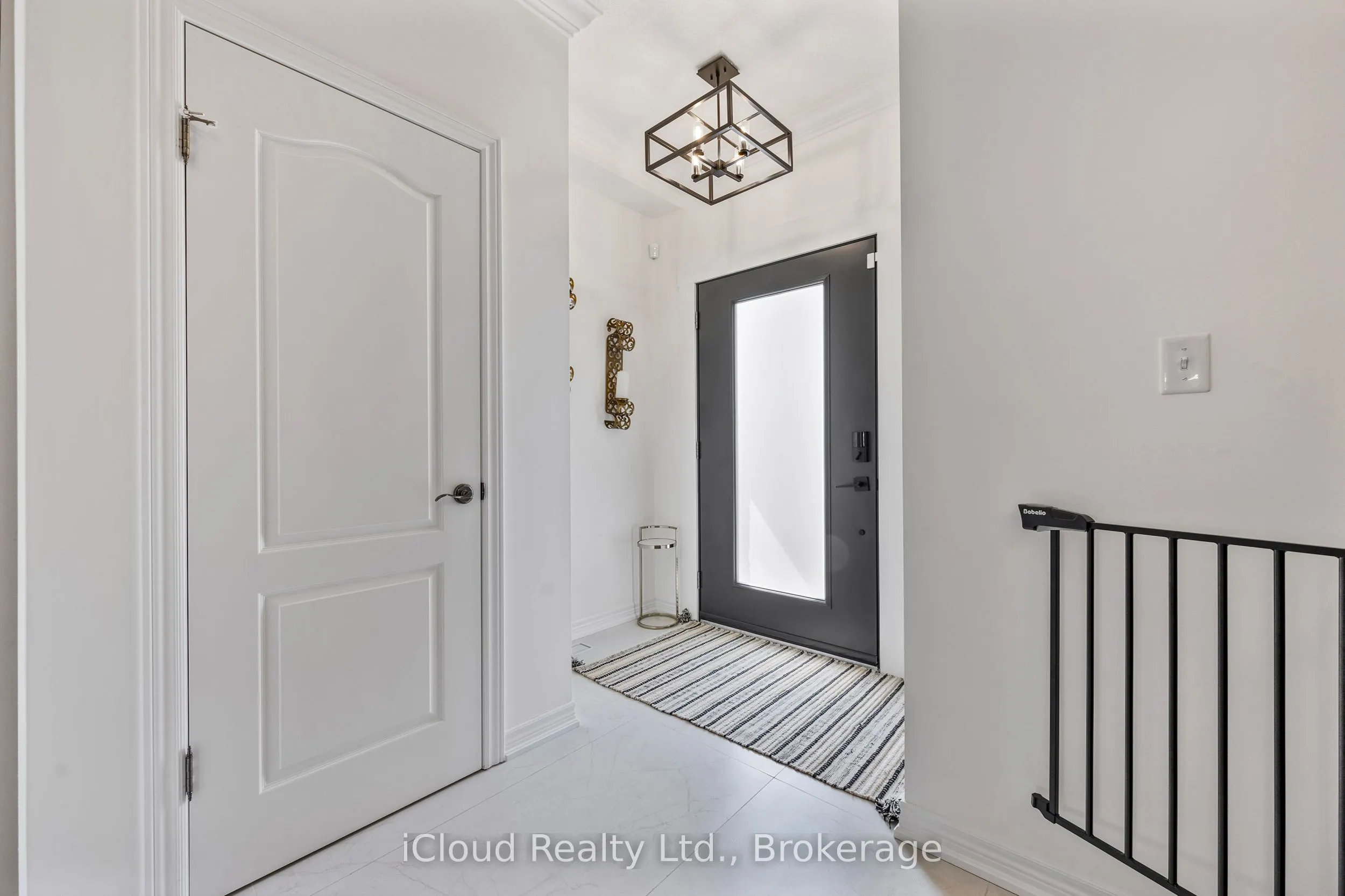 121 Green Gate Boulevard