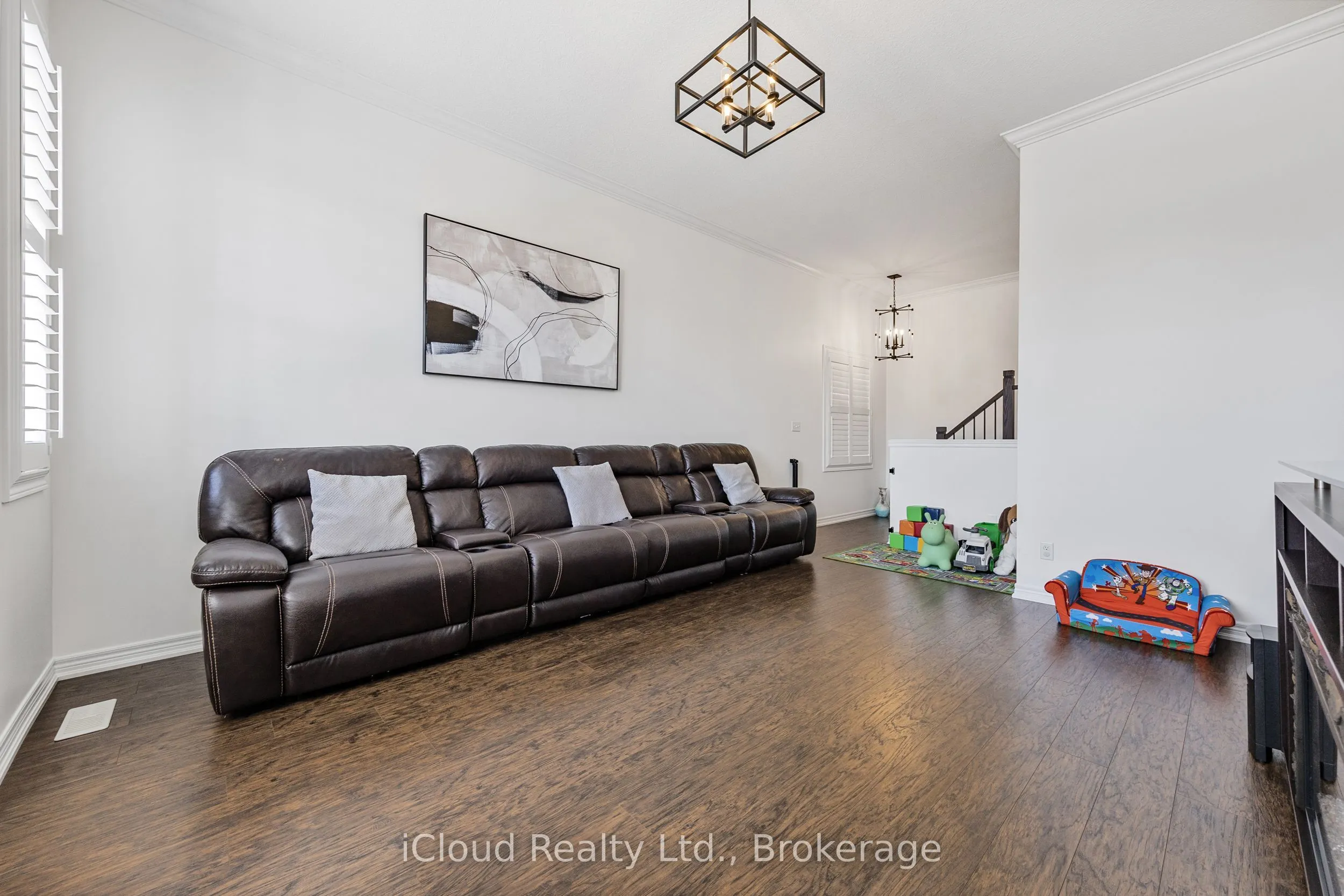 121 Green Gate Boulevard