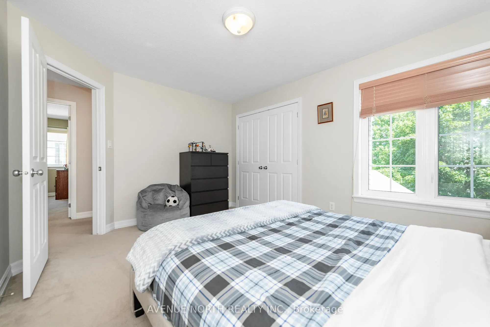 7 Calderwood Way