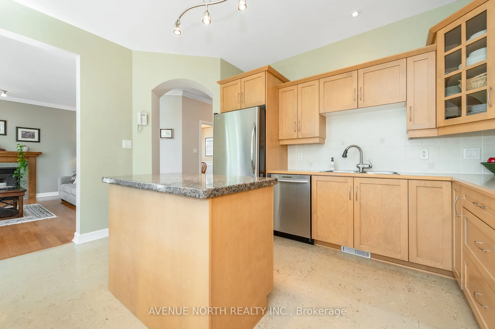 7 Calderwood Way