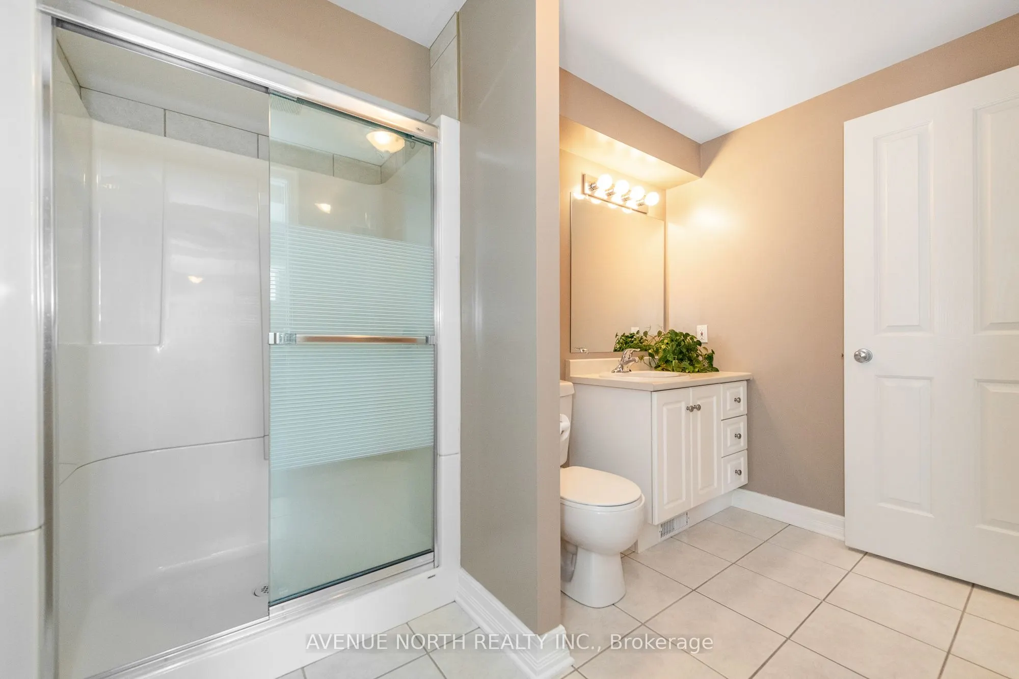 7 Calderwood Way