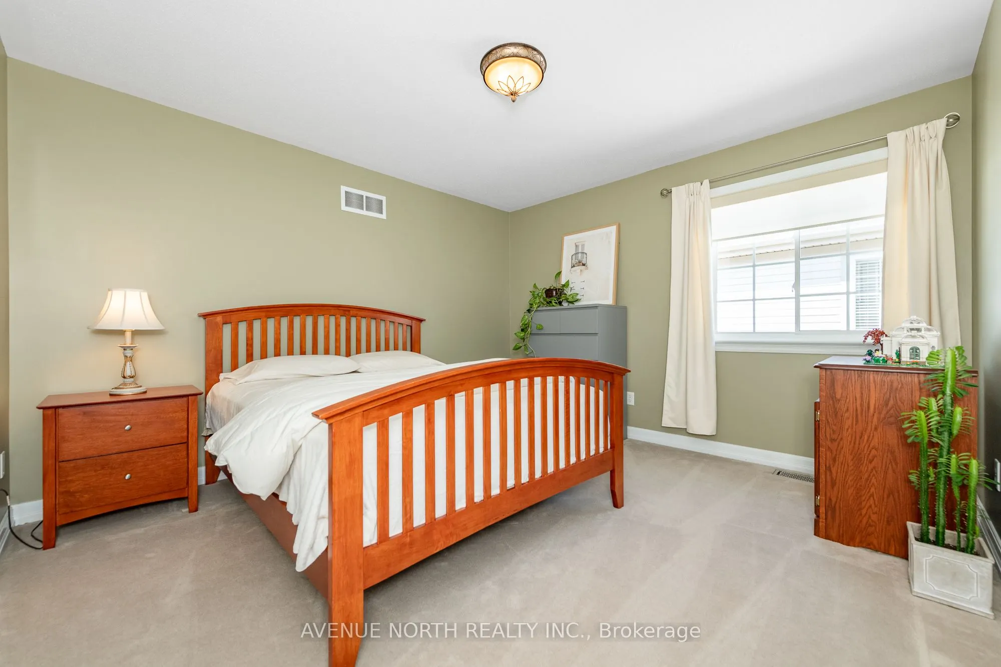 7 Calderwood Way