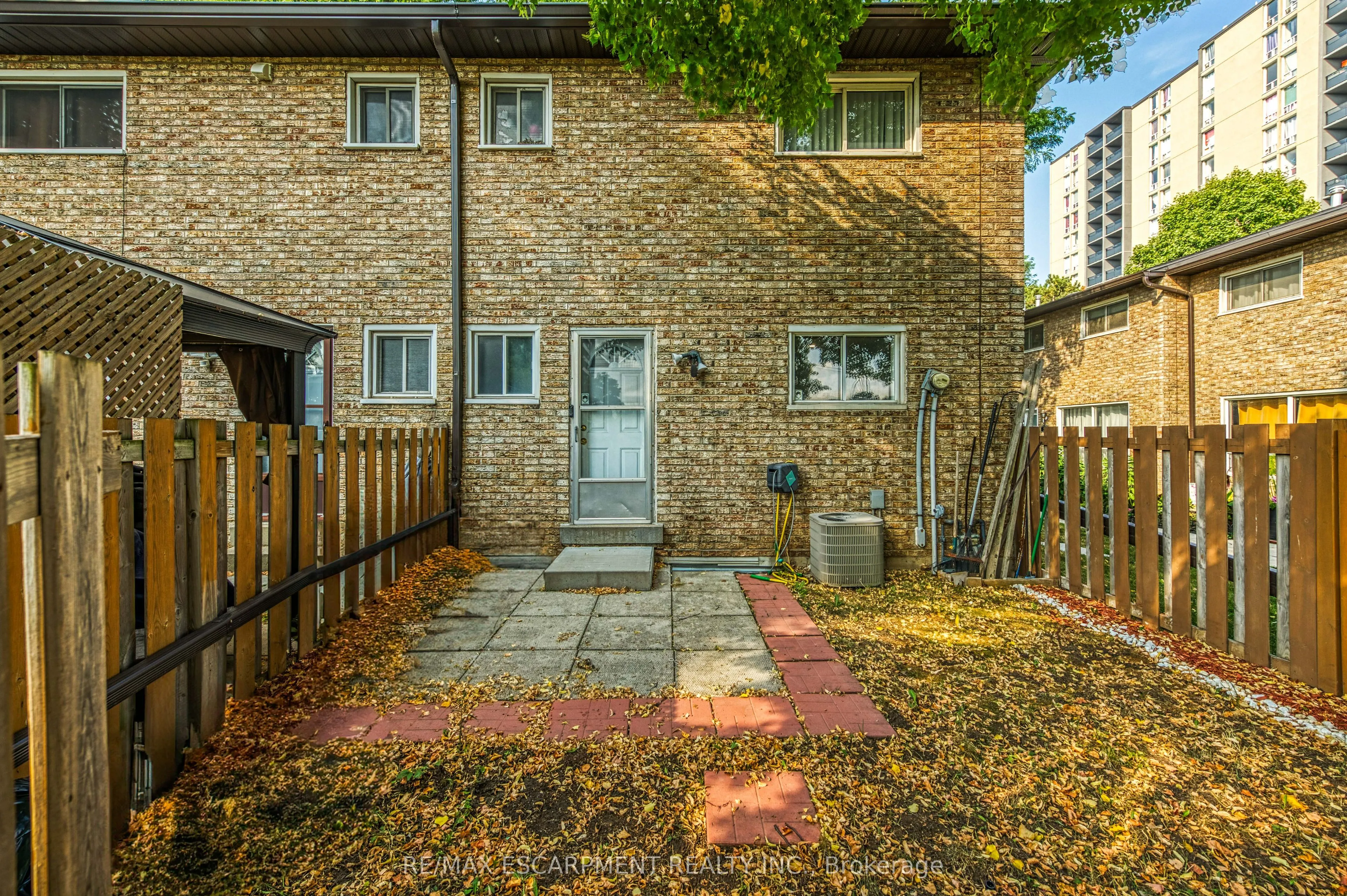18 Riverdale Drive, #25