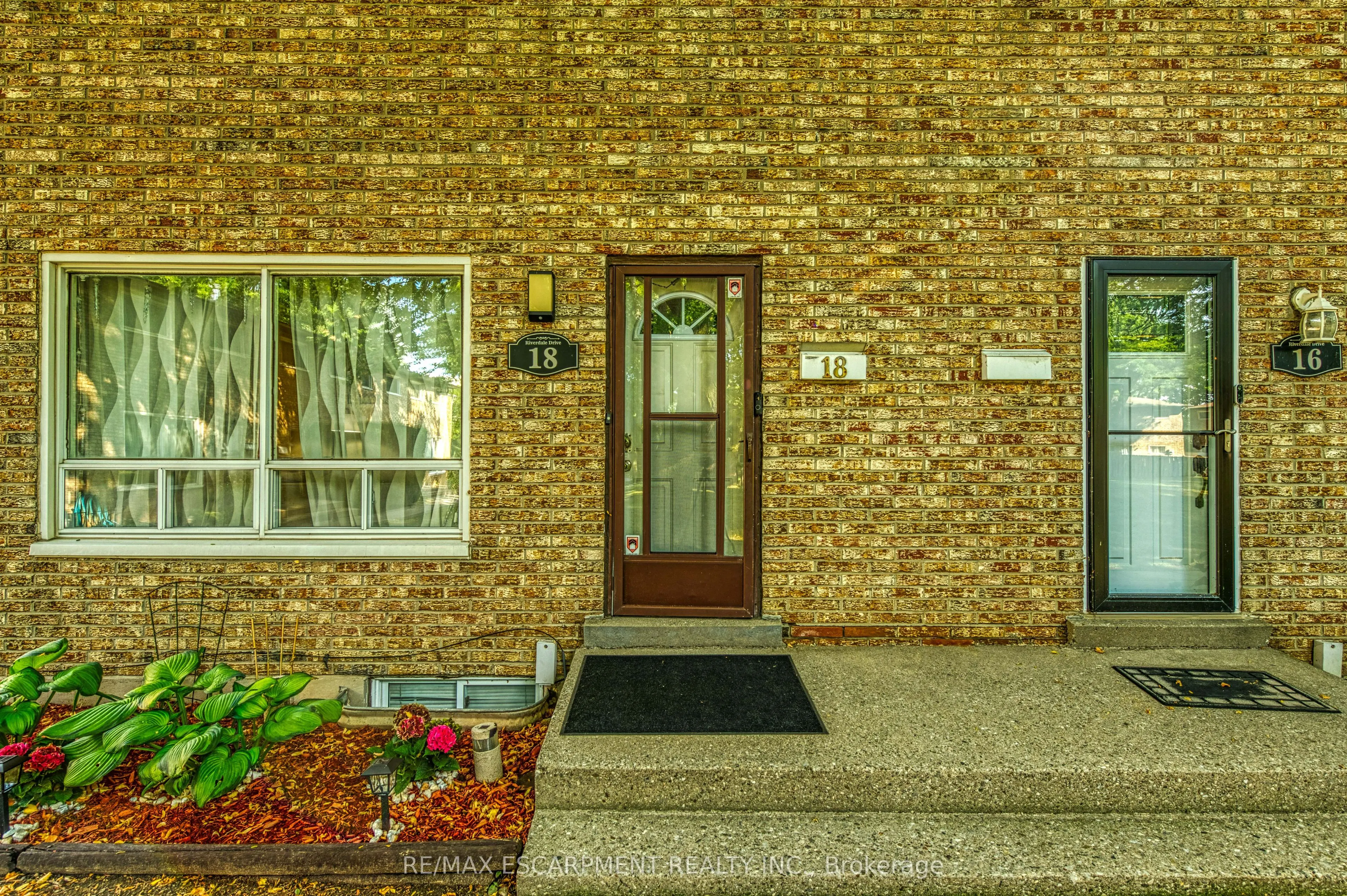 18 Riverdale Drive, #25