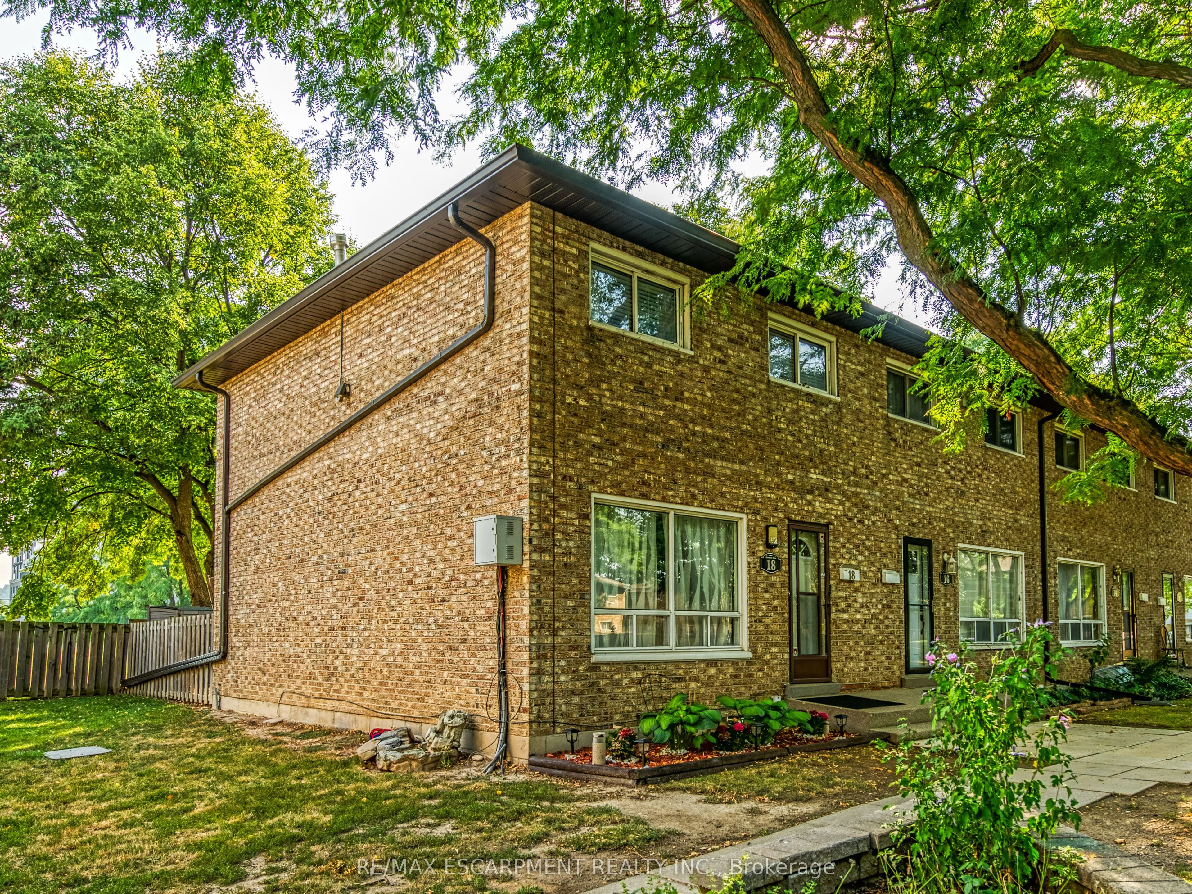 18 Riverdale Drive, #25