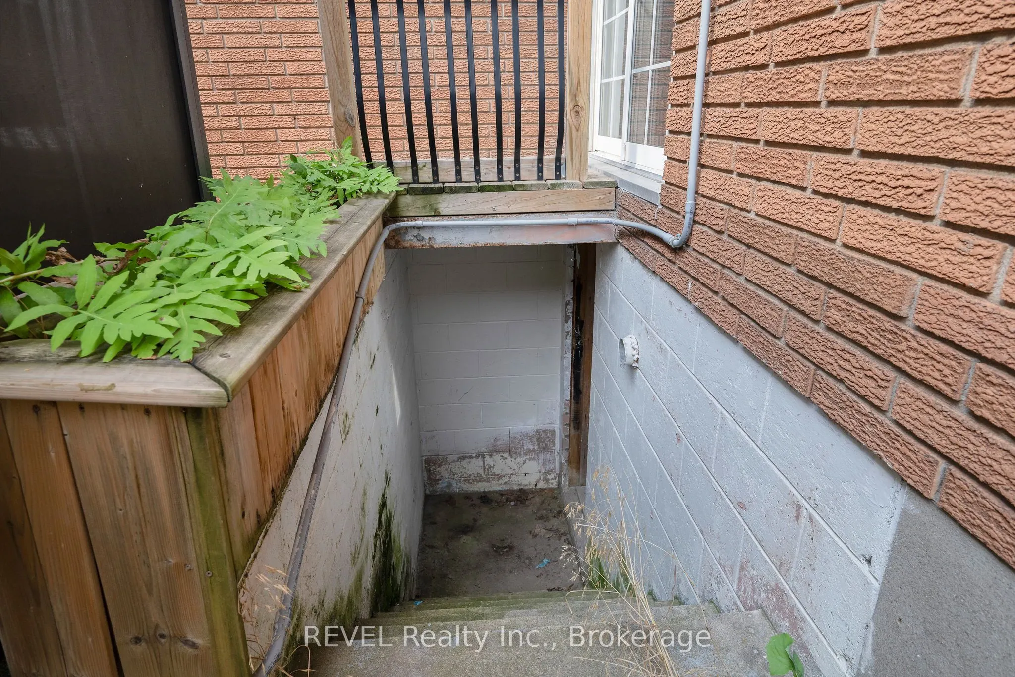 167 Wellington Street