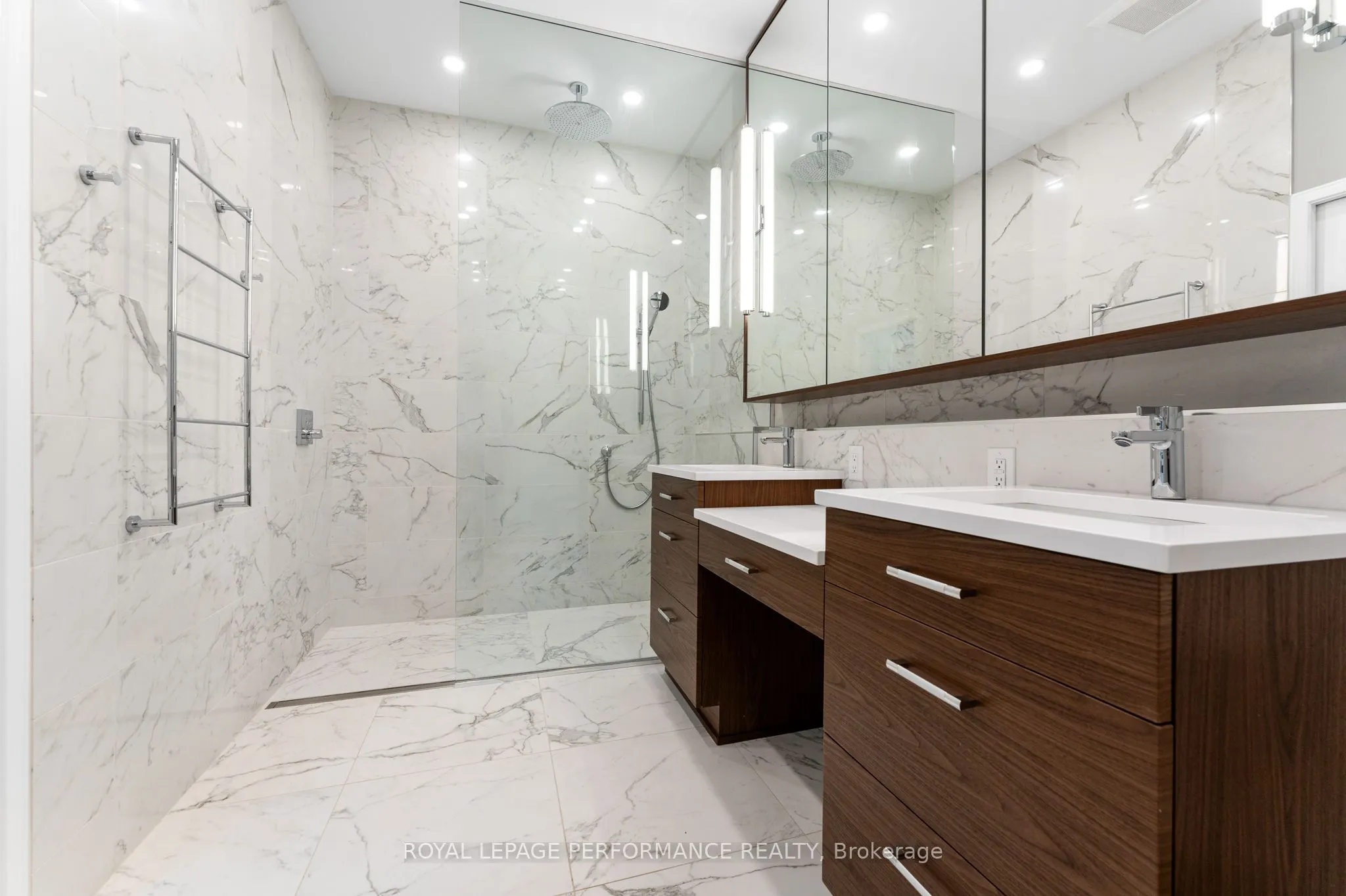 13 Waterford Way, #52