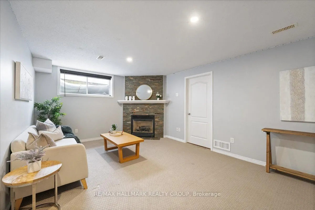 1780 Plainridge Crescent