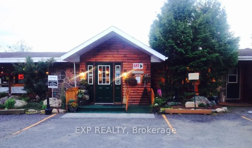 202 Spectacle Lake Road