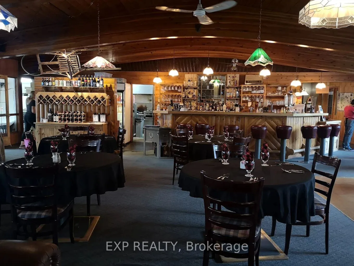 202 Spectacle Lake Road