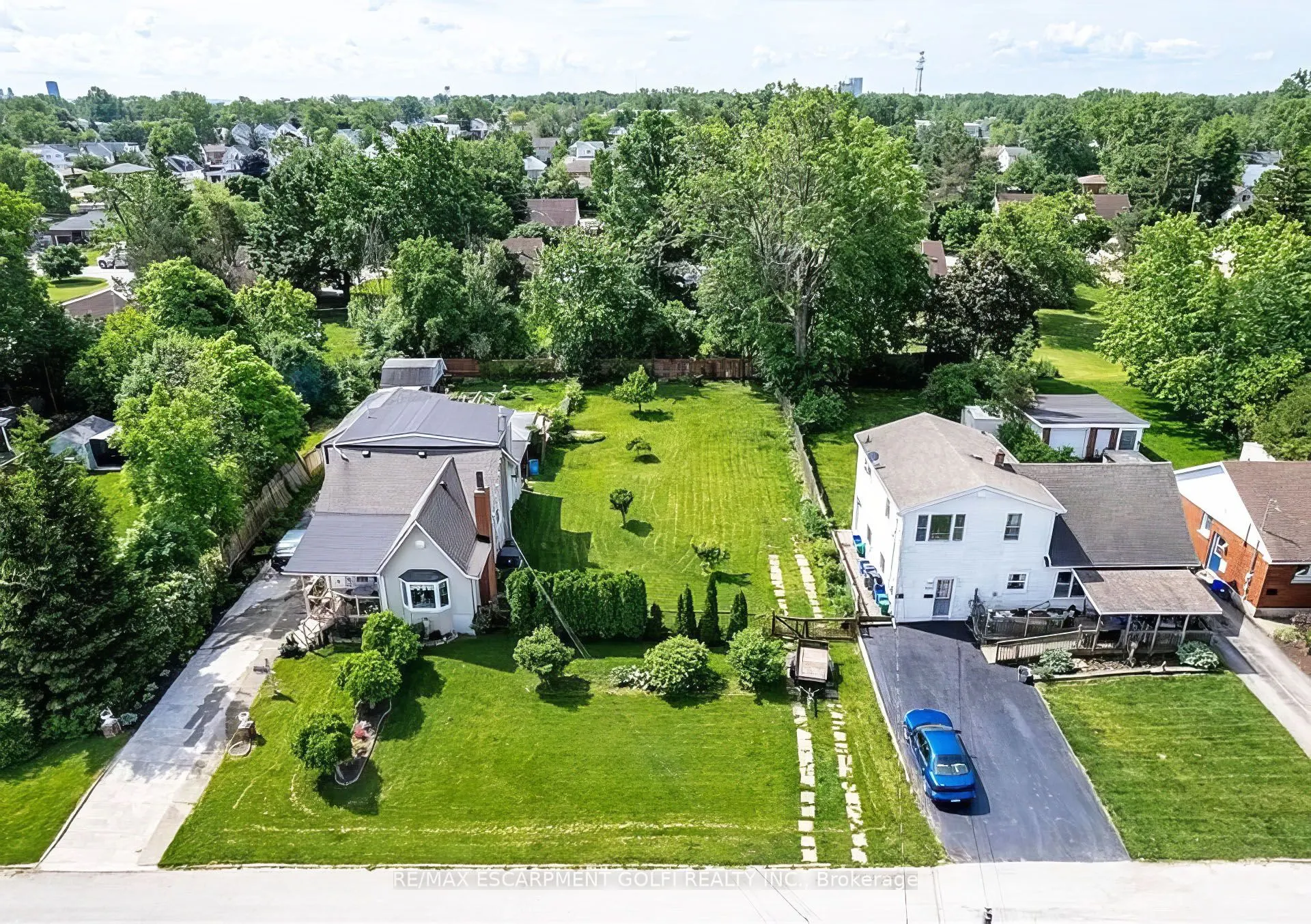 369 Bowen Road