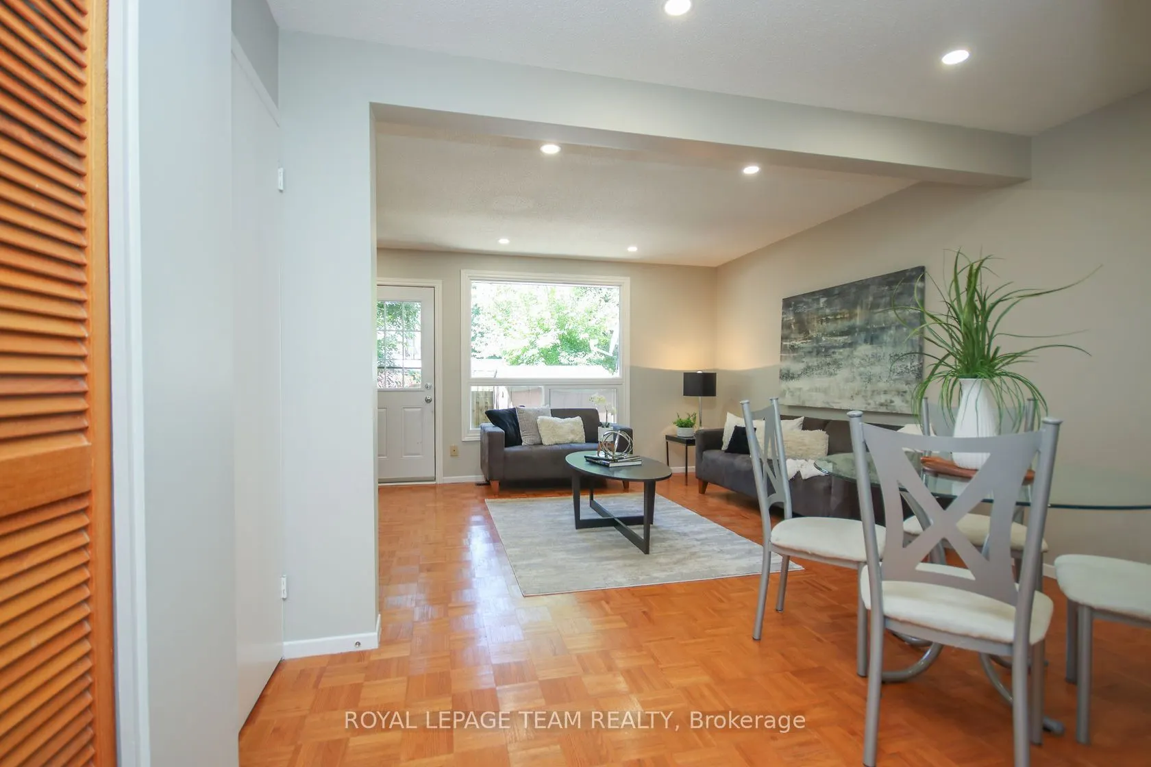 1427 Palmerston Drive, #203