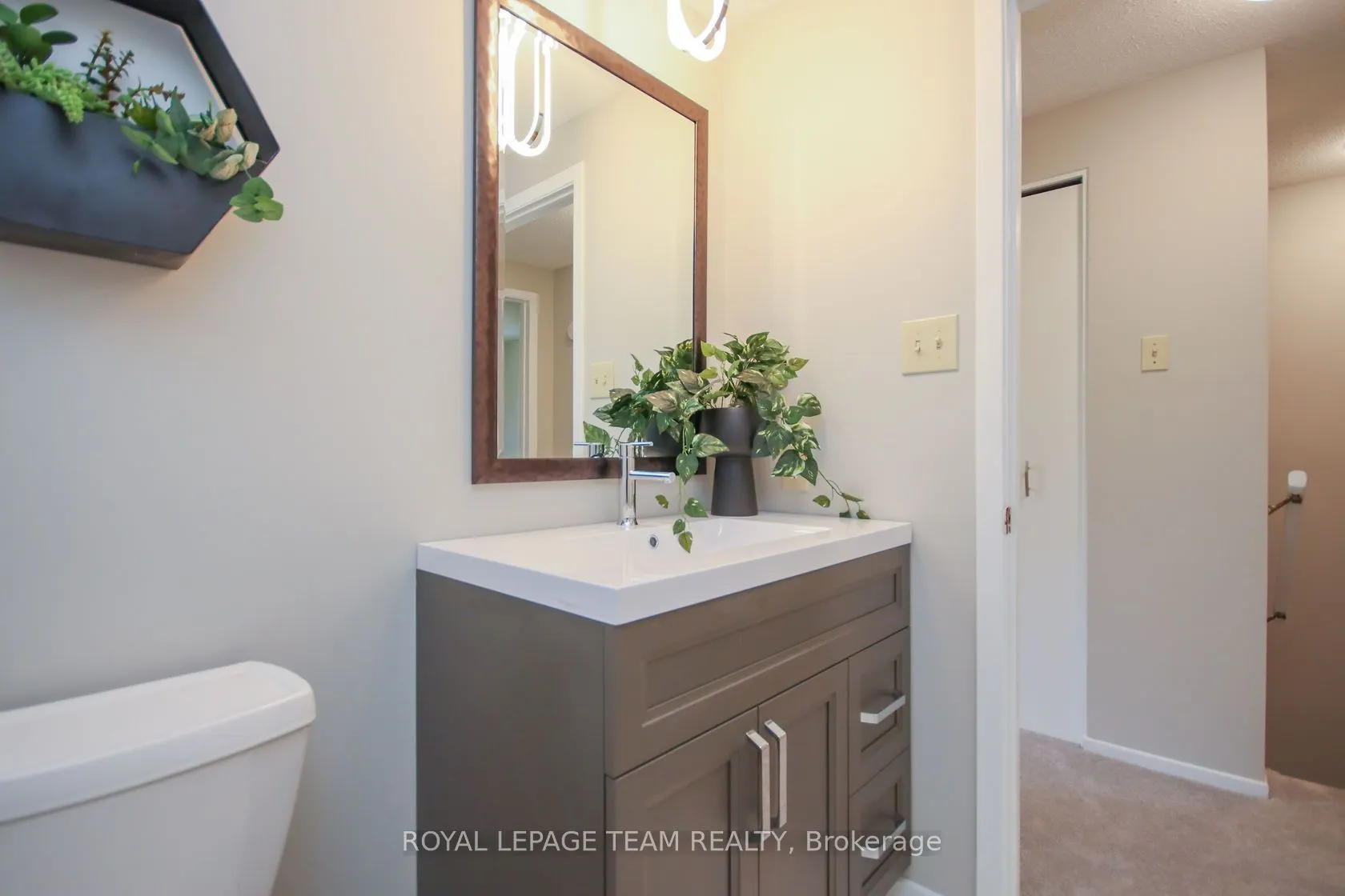 1427 Palmerston Drive, #203
