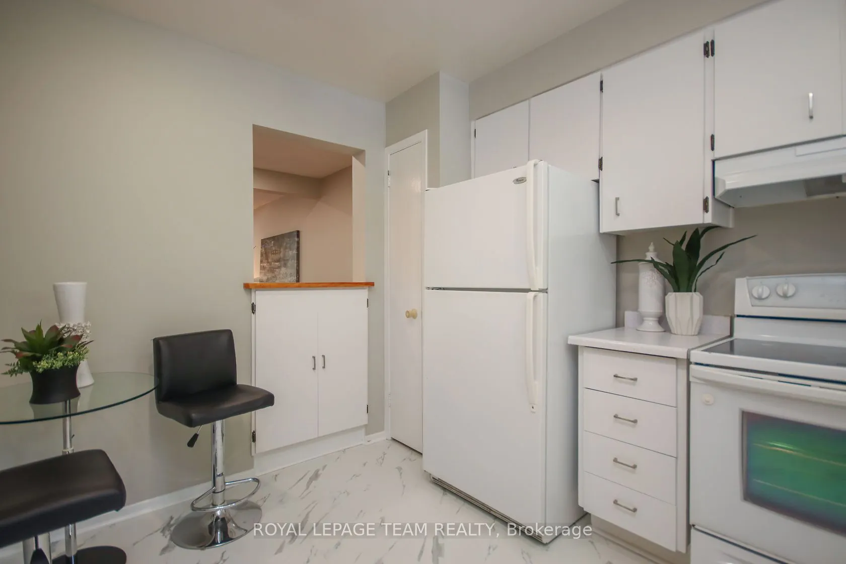 1427 Palmerston Drive, #203