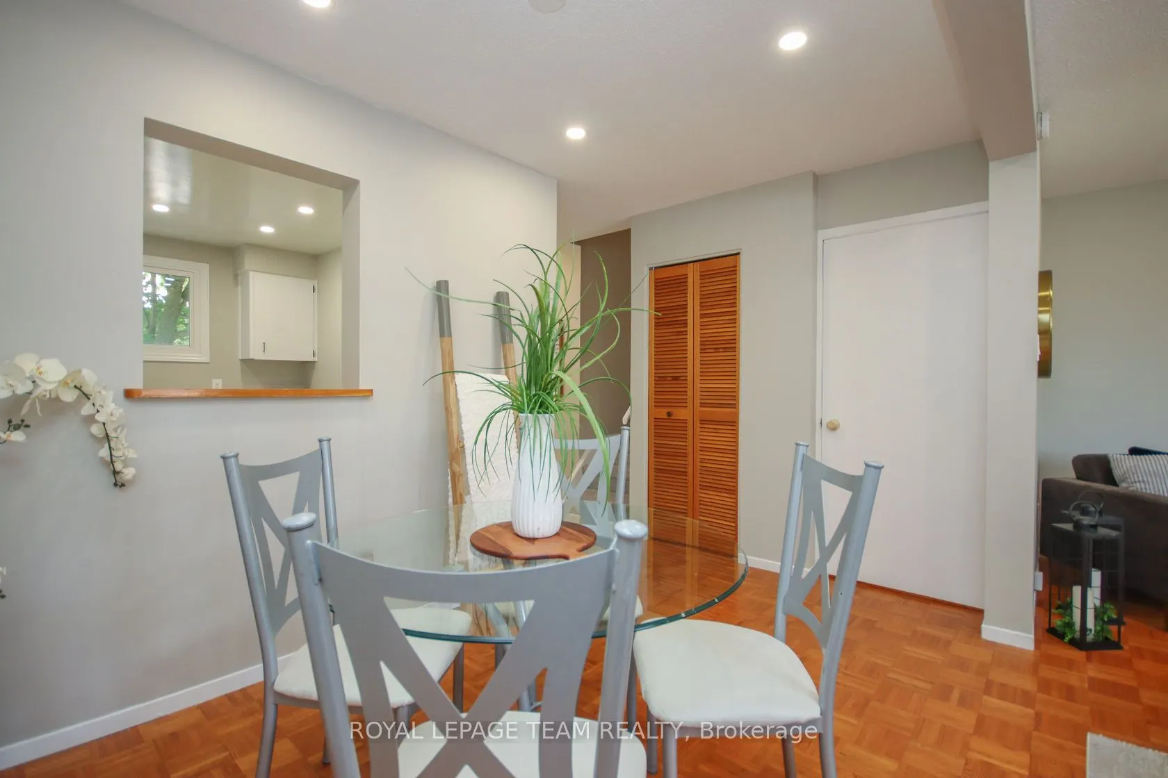 1427 Palmerston Drive, #203
