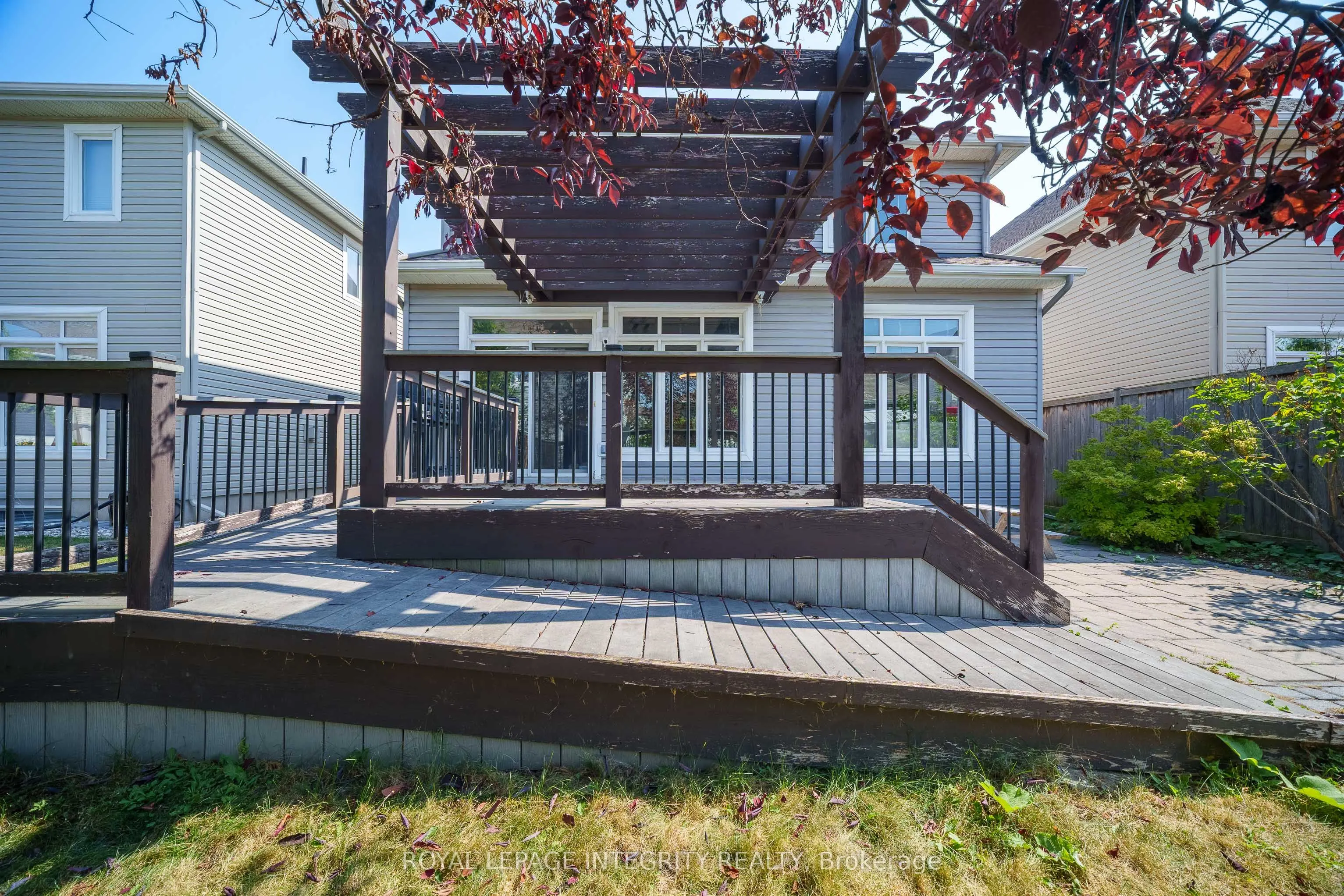 514 Carina Crescent
