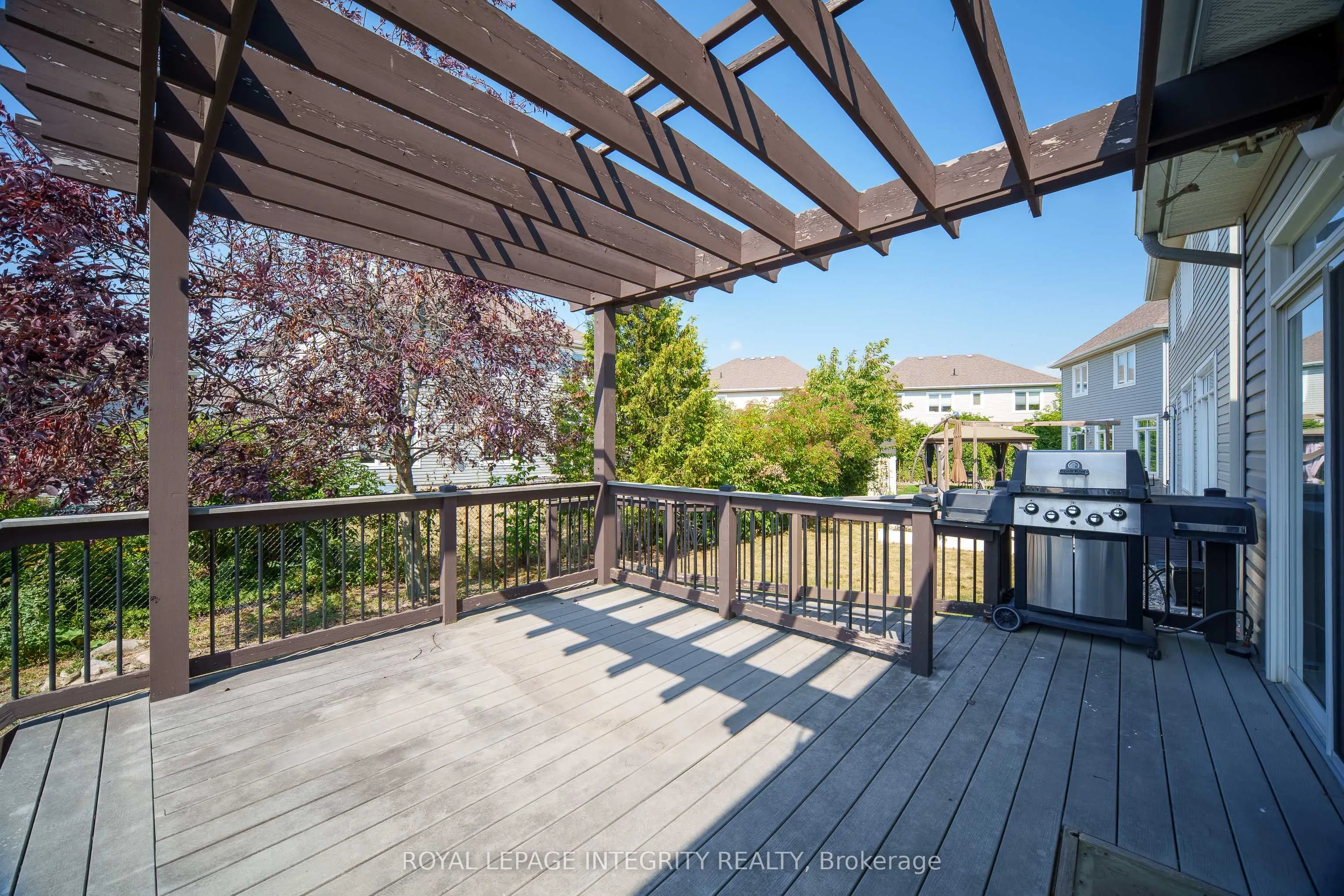 514 Carina Crescent
