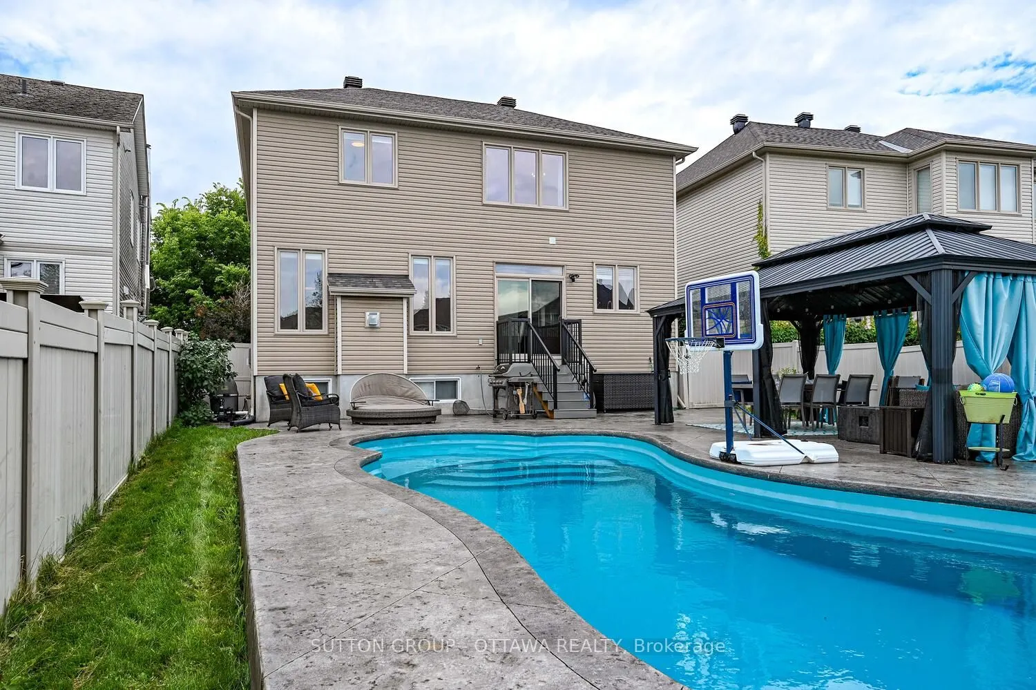 329 West Ridge Drive