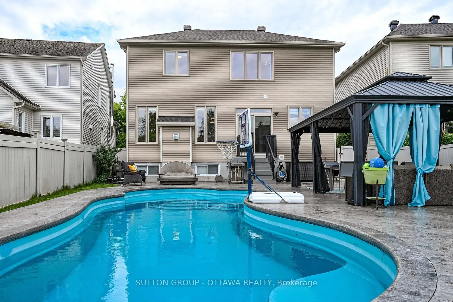 329 West Ridge Drive