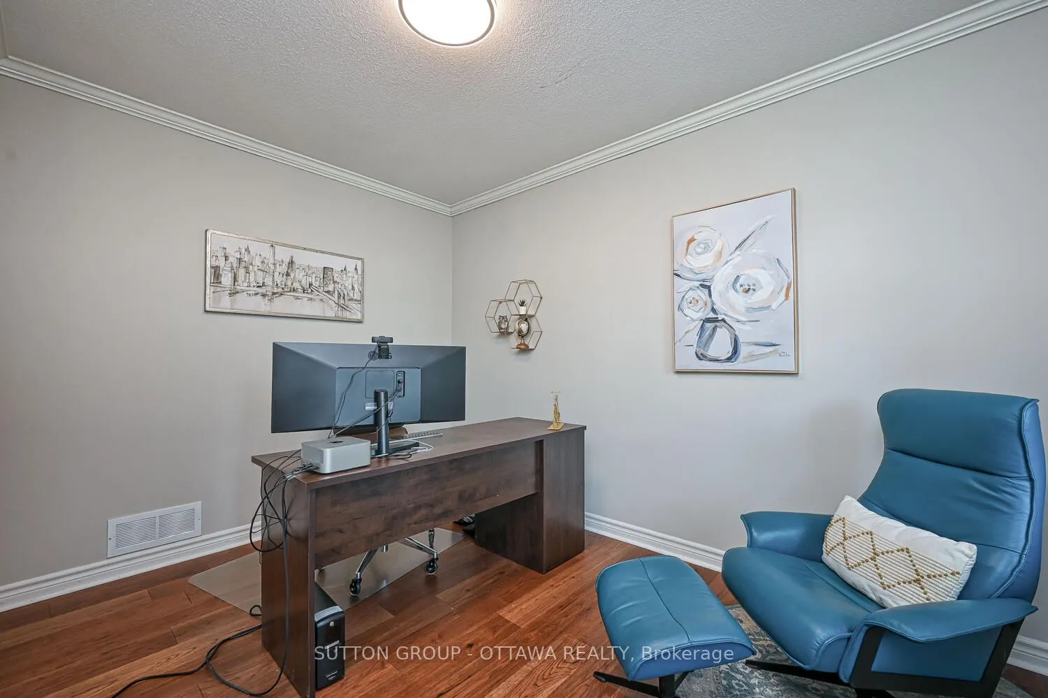 329 West Ridge Drive