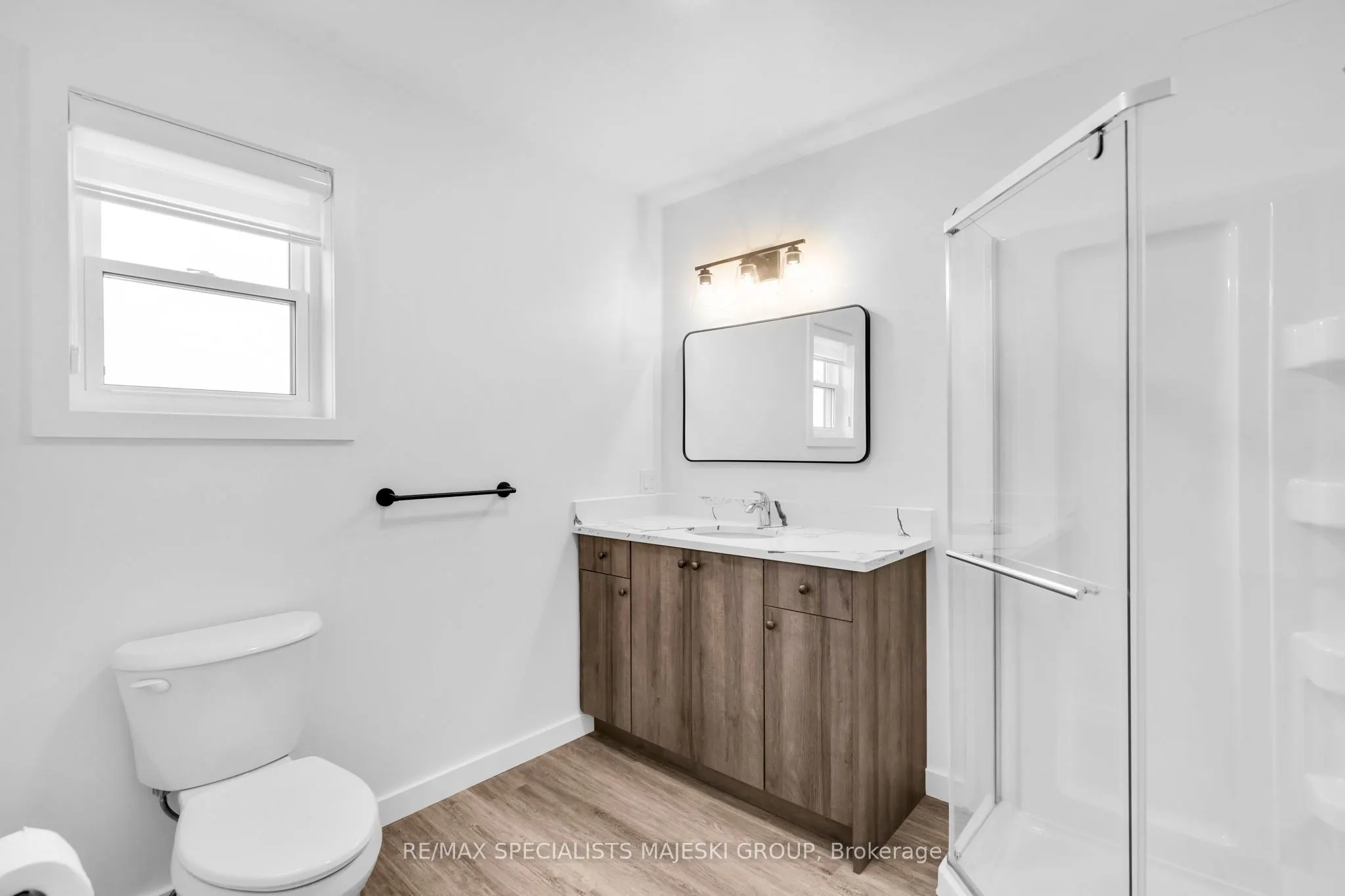 103 Kenilworth Avenue S
