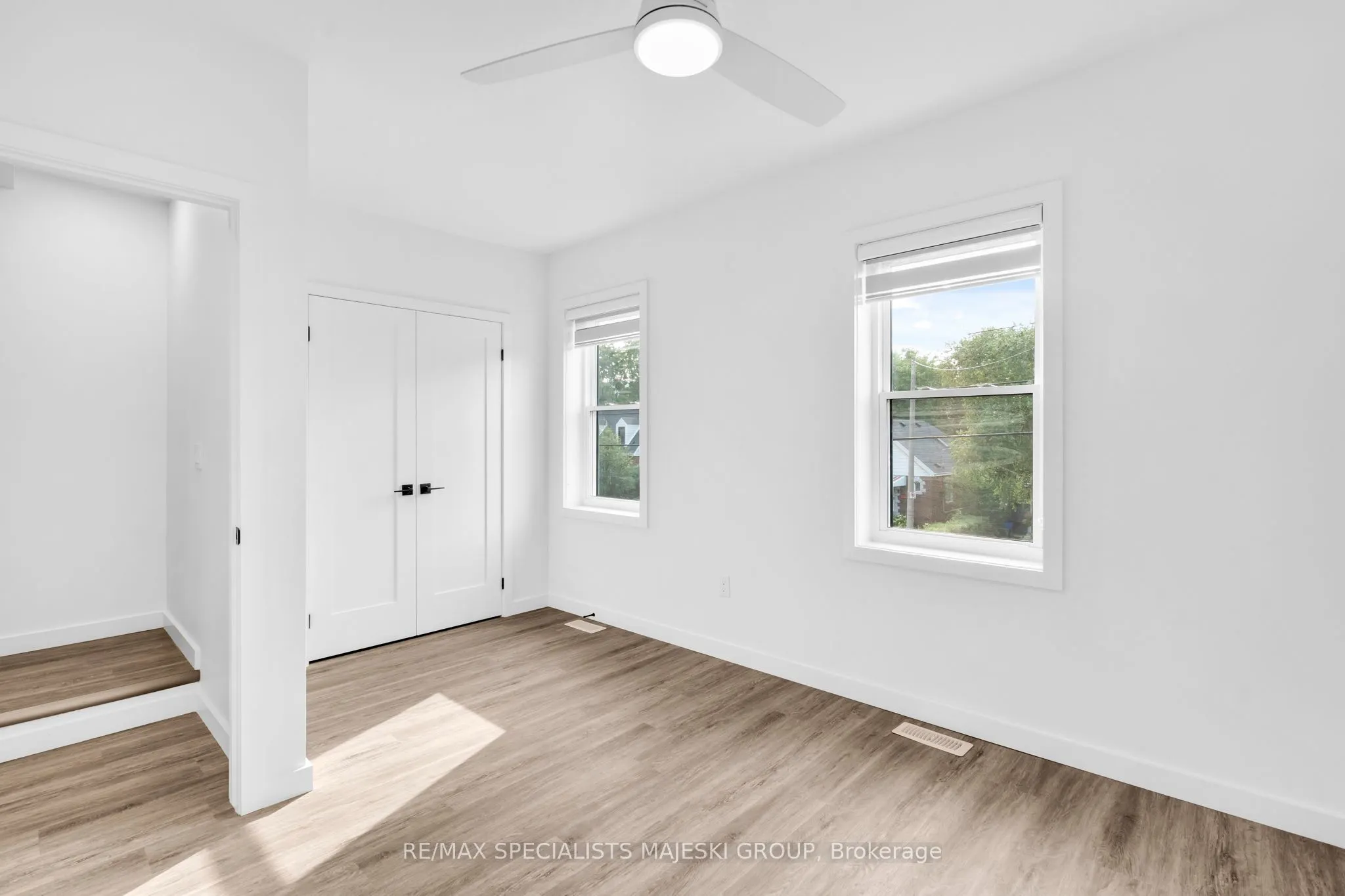 103 Kenilworth Avenue S