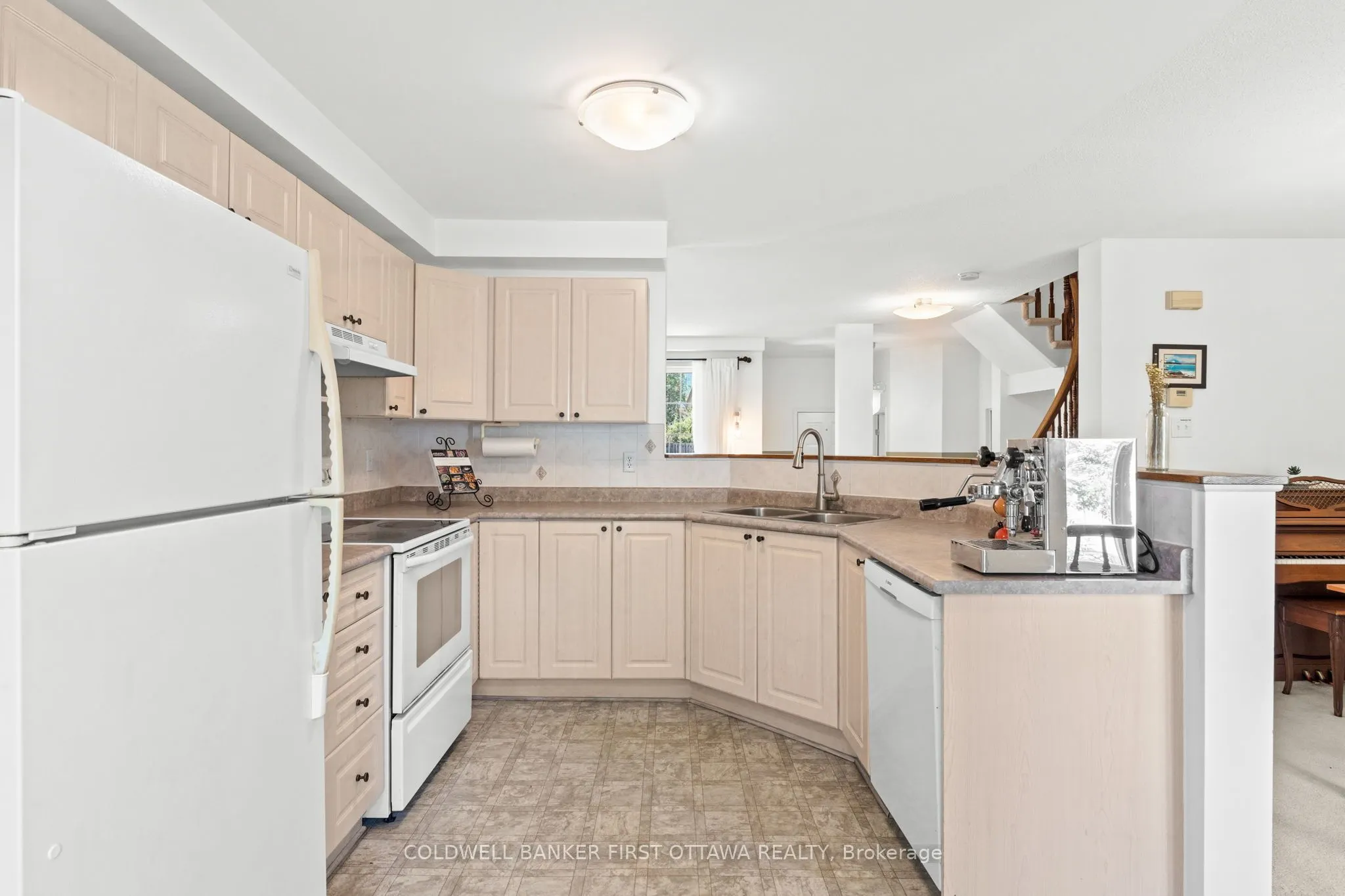 51 HELMSDALE Drive