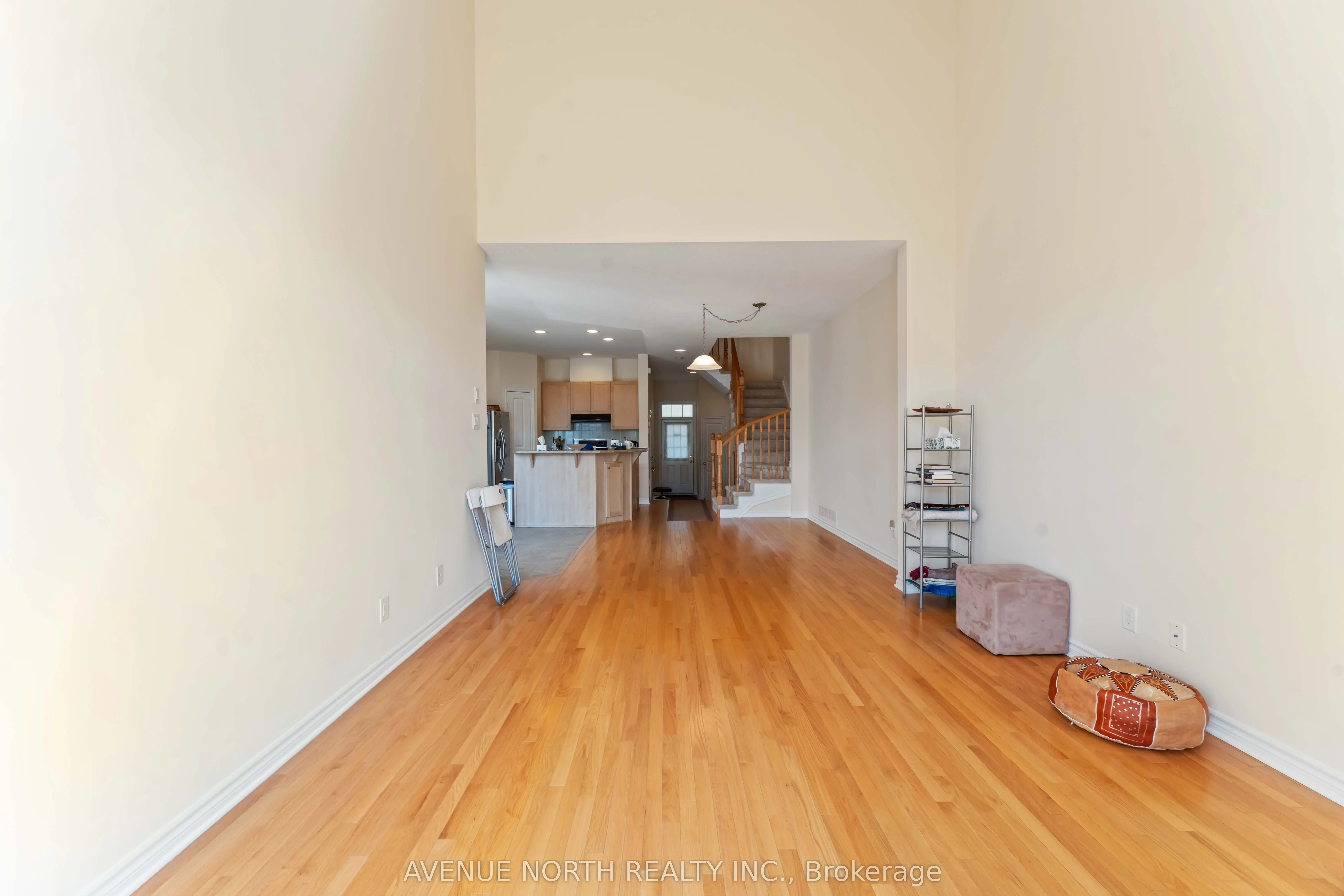 241 Waymark Crescent